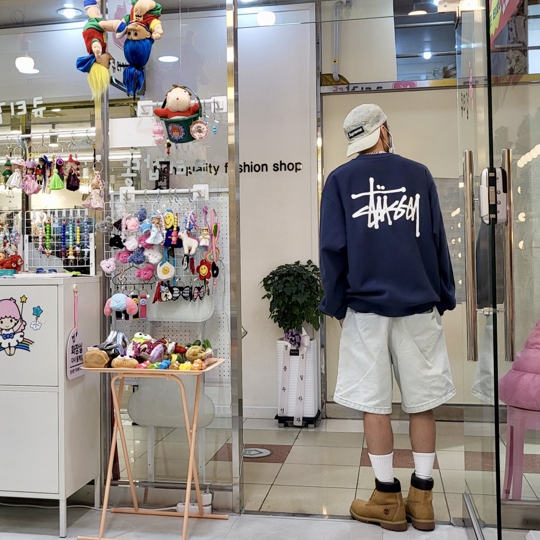Supreme Denim Camp Cap Dirty Indigo - 23SS, Stussy Basic Stussy Crew Navy 2023 착용 스타일