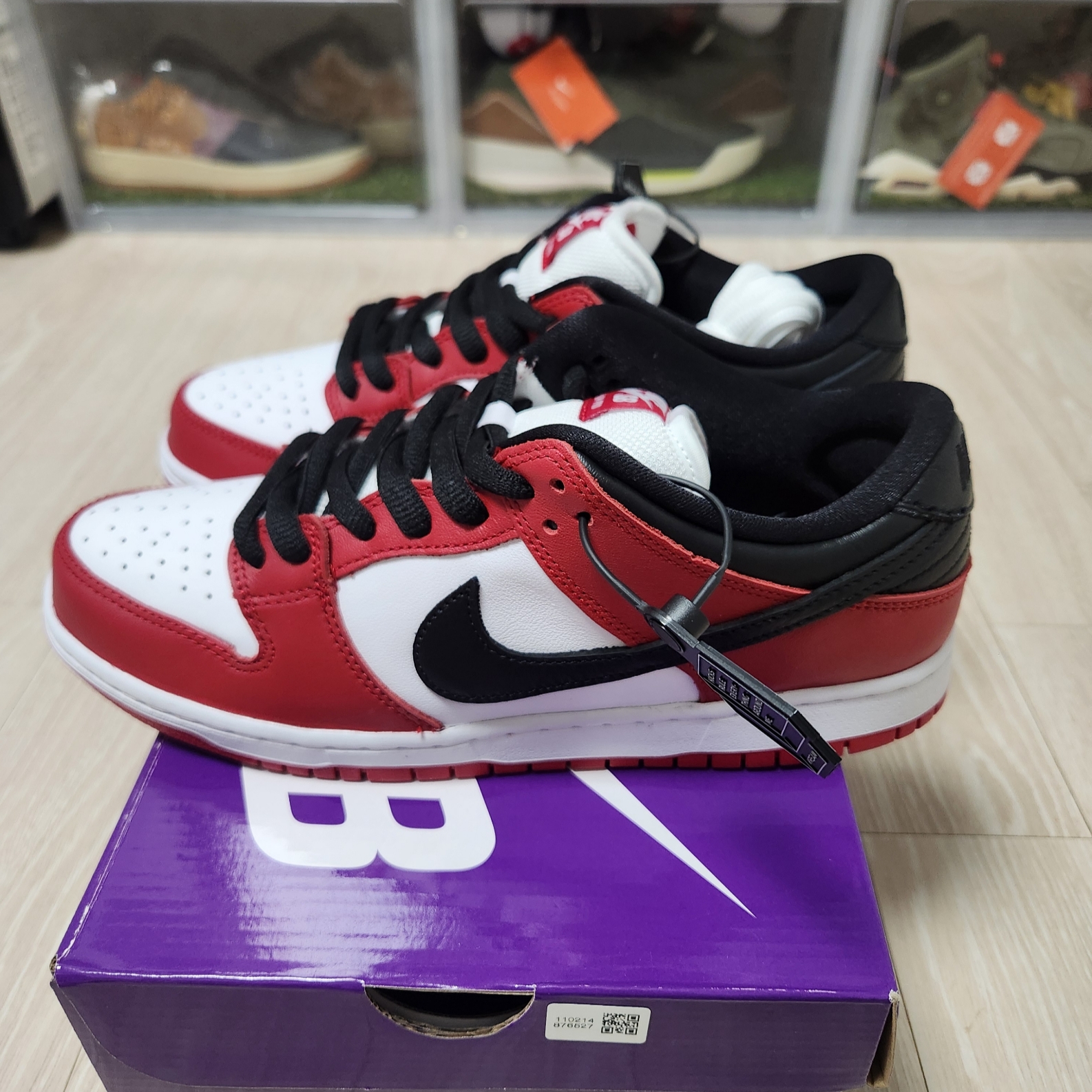 Nike SB Dunk Low Pro Chicago 착용 스타일 - 4