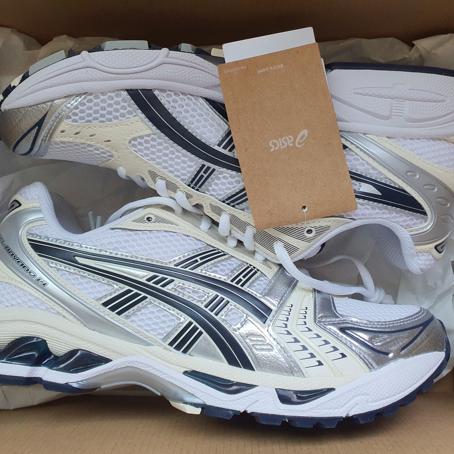 (W) Asics Gel-Kayano 14 White Midnight 착용 스타일