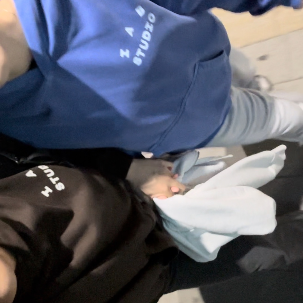 IAB Studio Hoodie Brown, IAB Studio Pigment Hoodie Royal Blue - 22FW 착용 스타일