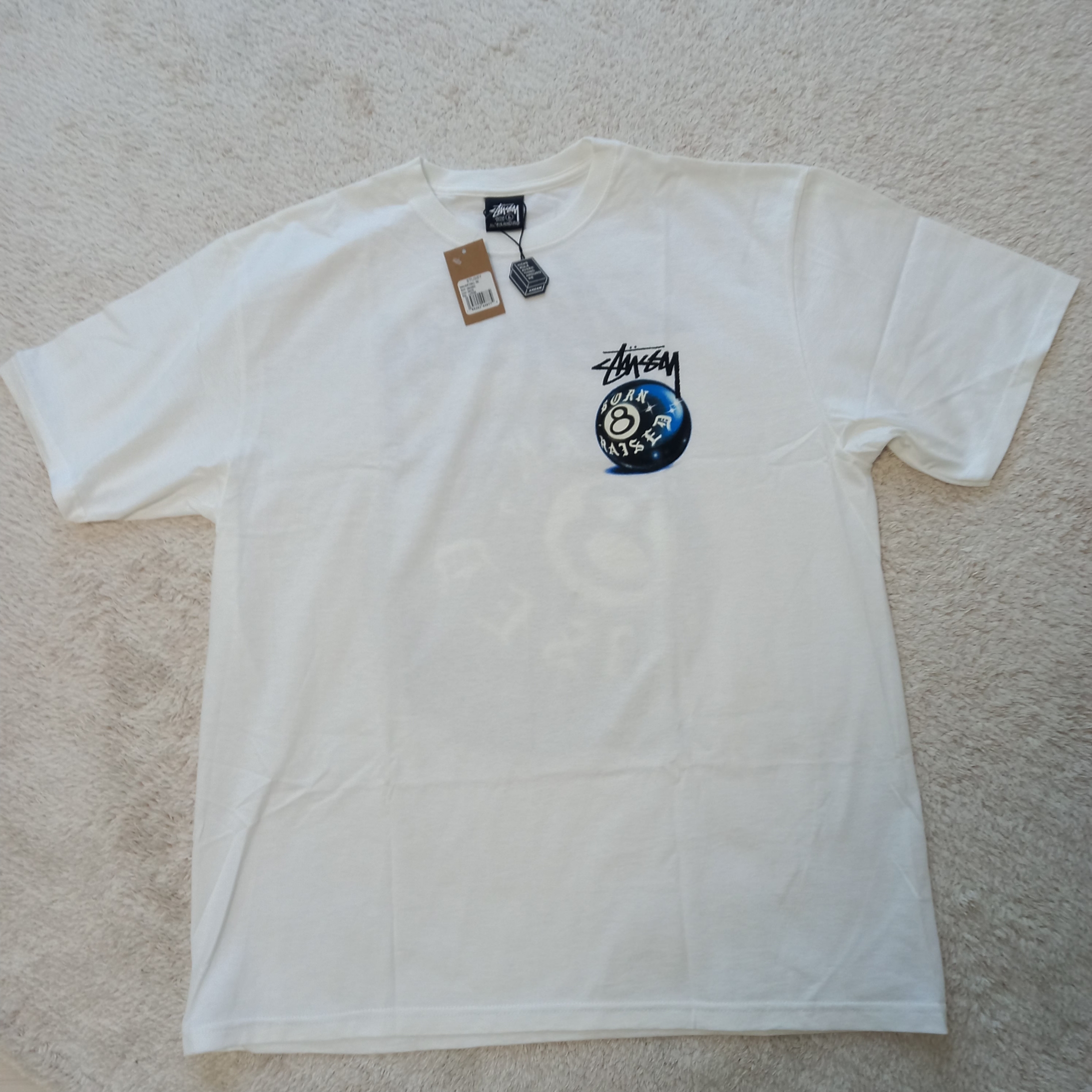 Stussy x Born X Raised 8 Ball T-Shirt White, (W) Lululemon Soft Embroidered Baller Hat Black 착용 스타일 - 5