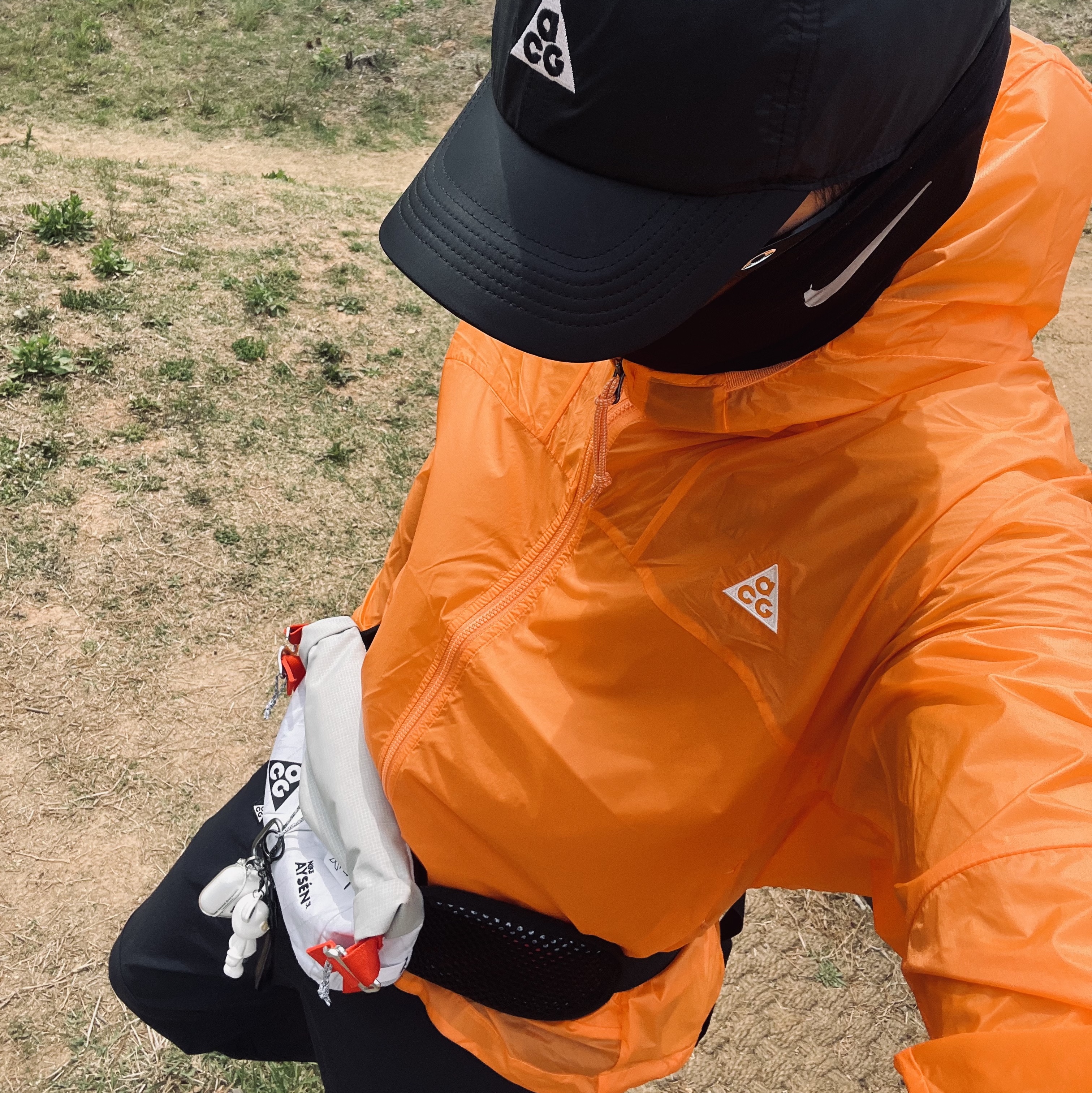 Nike ACG Windproof Cinder Cone Jacket Bright Mandarin - Asia, Oakley Eye Jacket Redux Matte Black Frame Prizm Grey Lenses High Bridge Fit 착용 스타일 - 1