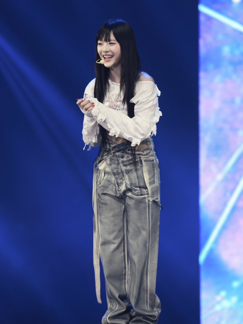 Ottolinger Women Double Fold Pants Black White Paint 착용 스타일 - 4