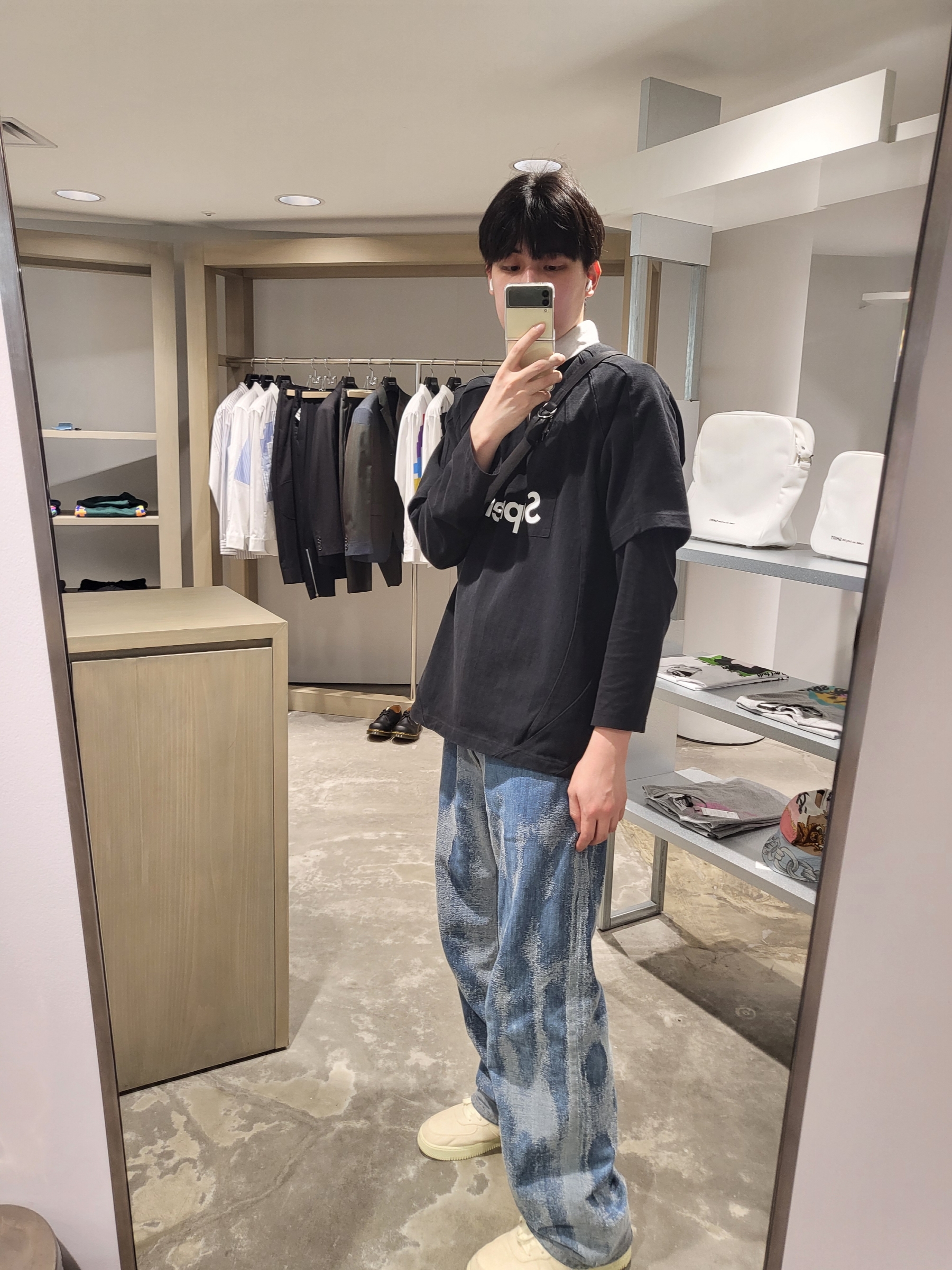 Supreme S/S Rugby Black - 24SS 착용 스타일