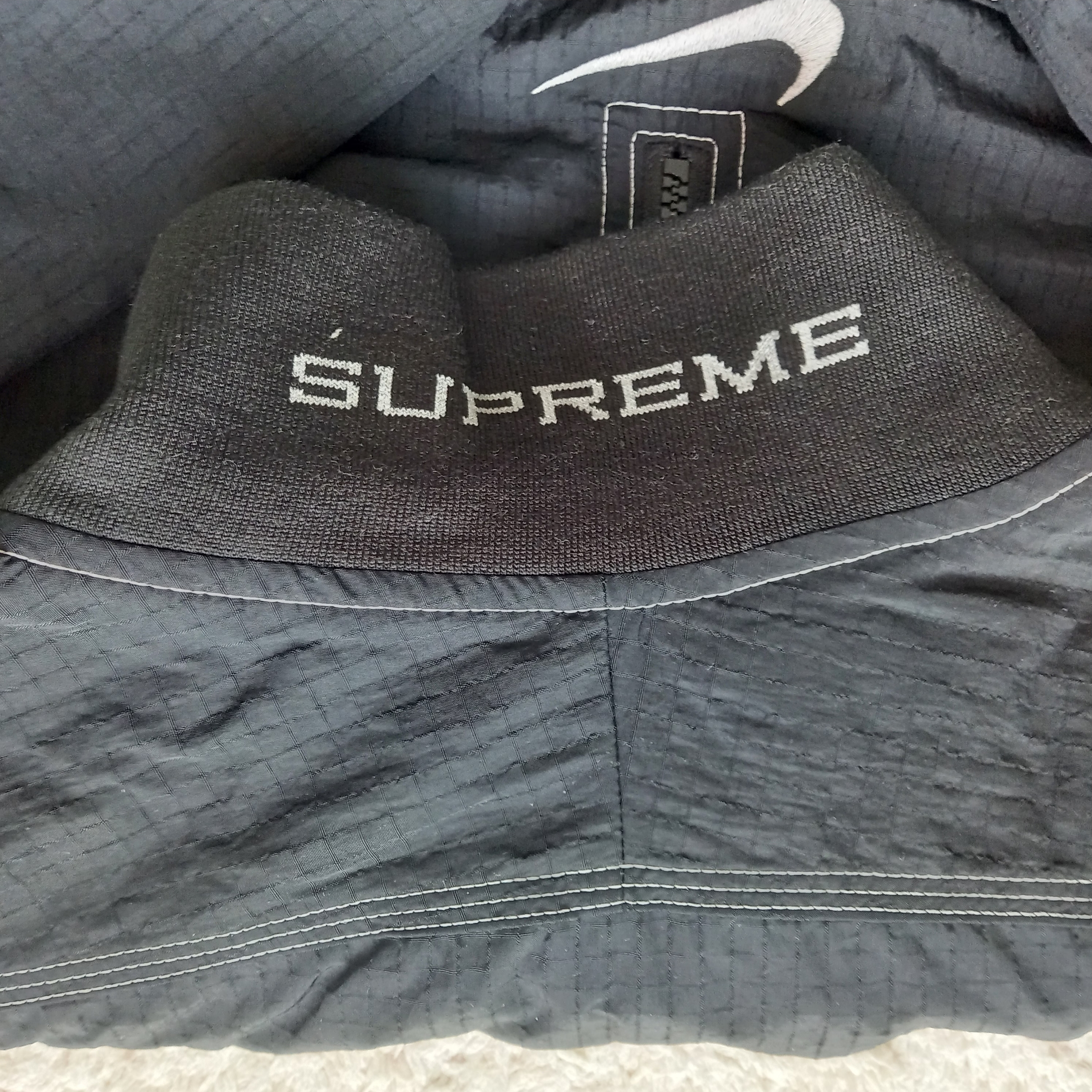 Supreme x Nike Ripstop Pullover Black - 24SS, Supreme Cordura Ripstop S Logo 6-Panel Black - 23SS 착용 스타일 - 9