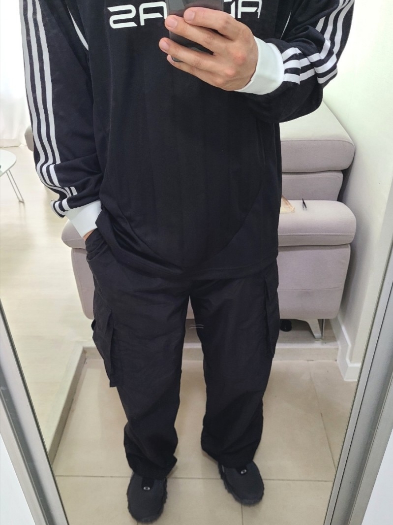 Oakley Edge Icon Blackout, Adidas Adilenium Oversized Long Sleeve Jersey Black - US Sizing 착용 스타일