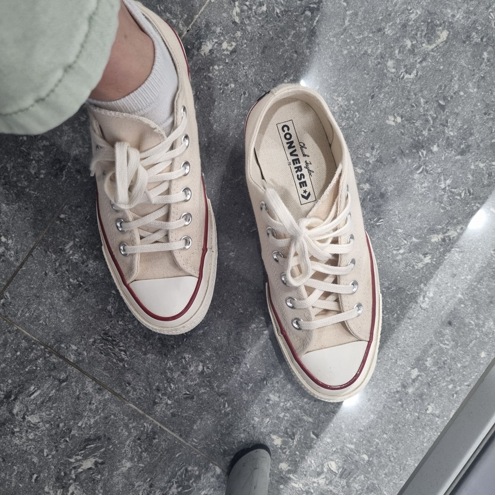 Converse Chuck 70 Ox Parchment 착용 스타일