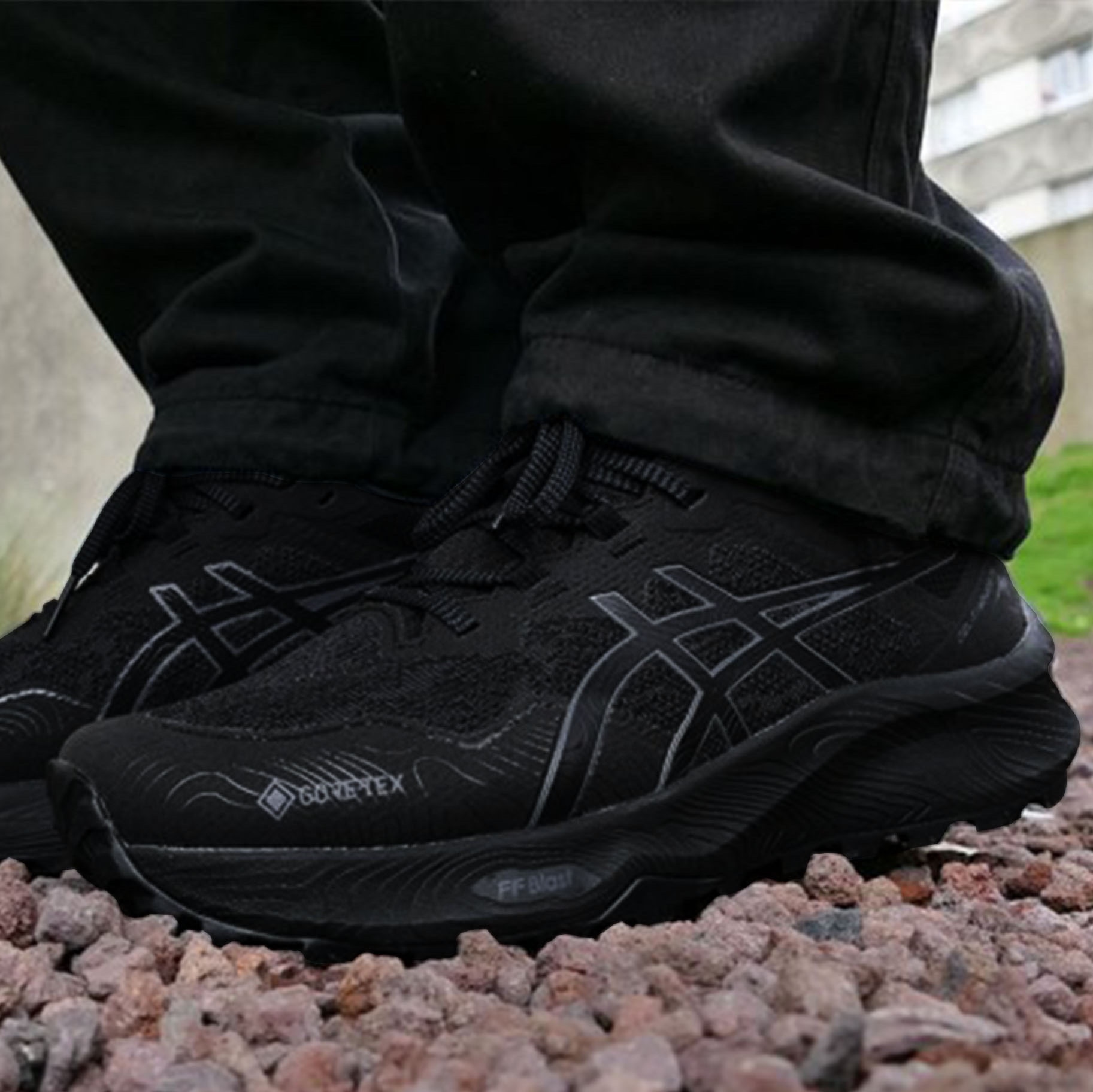 Asics Gel-Trabuco 11 Gore-Tex Black Carrier Grey 착용 스타일