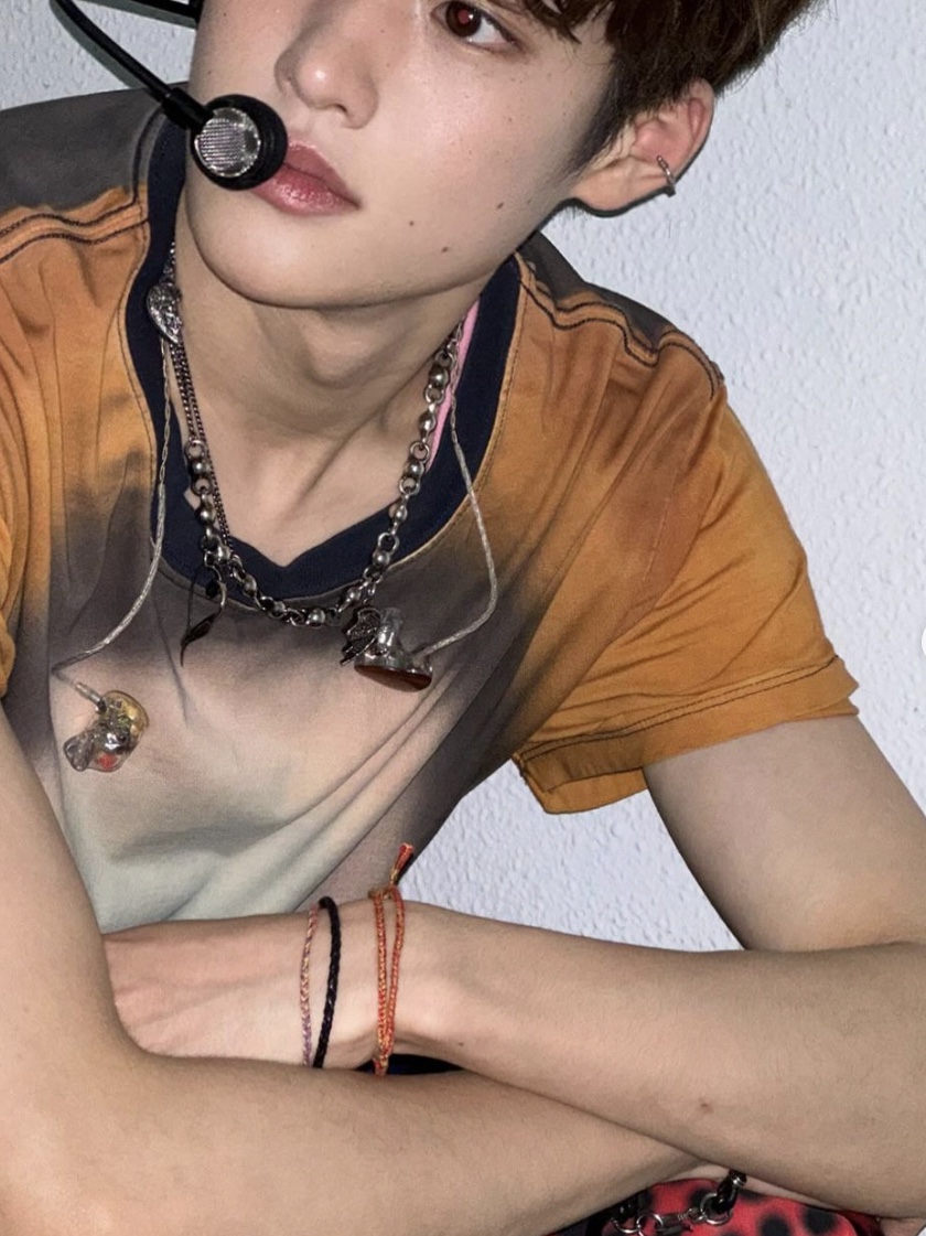 Eckhaus Latta Lapped Tee Caps, Eckhaus Latta Lapped Long Sleeve Inky 착용 스타일 - 4