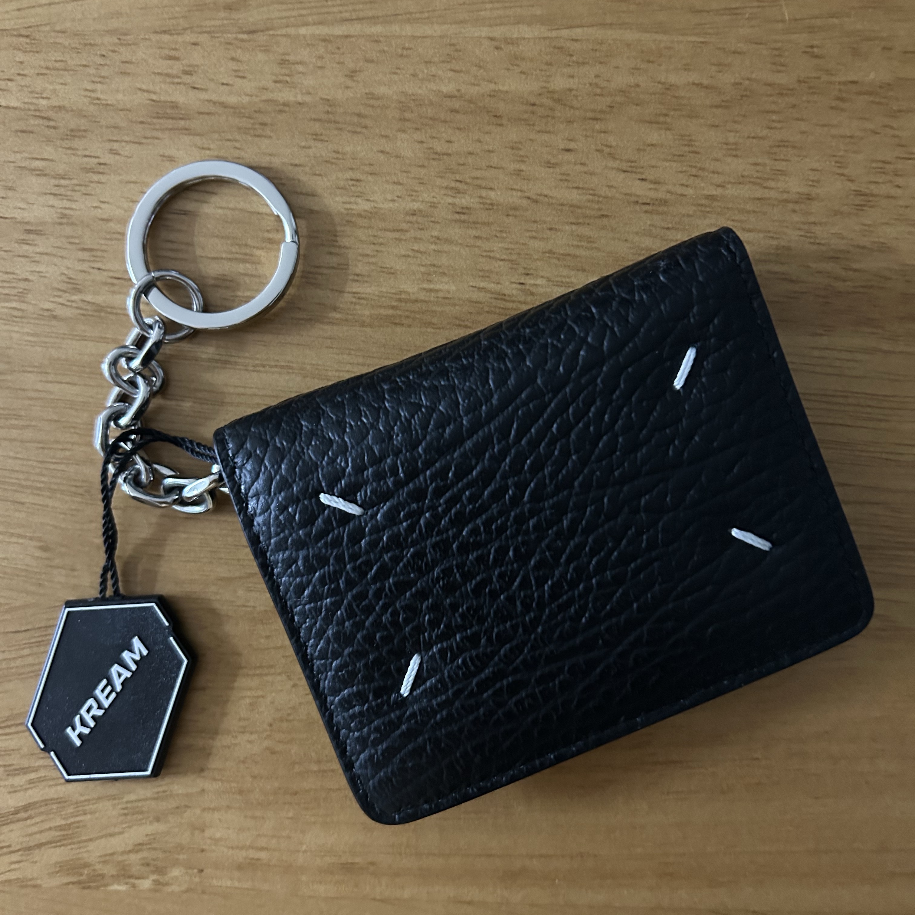Maison Margiela Keyring Wallet Black 착용 스타일