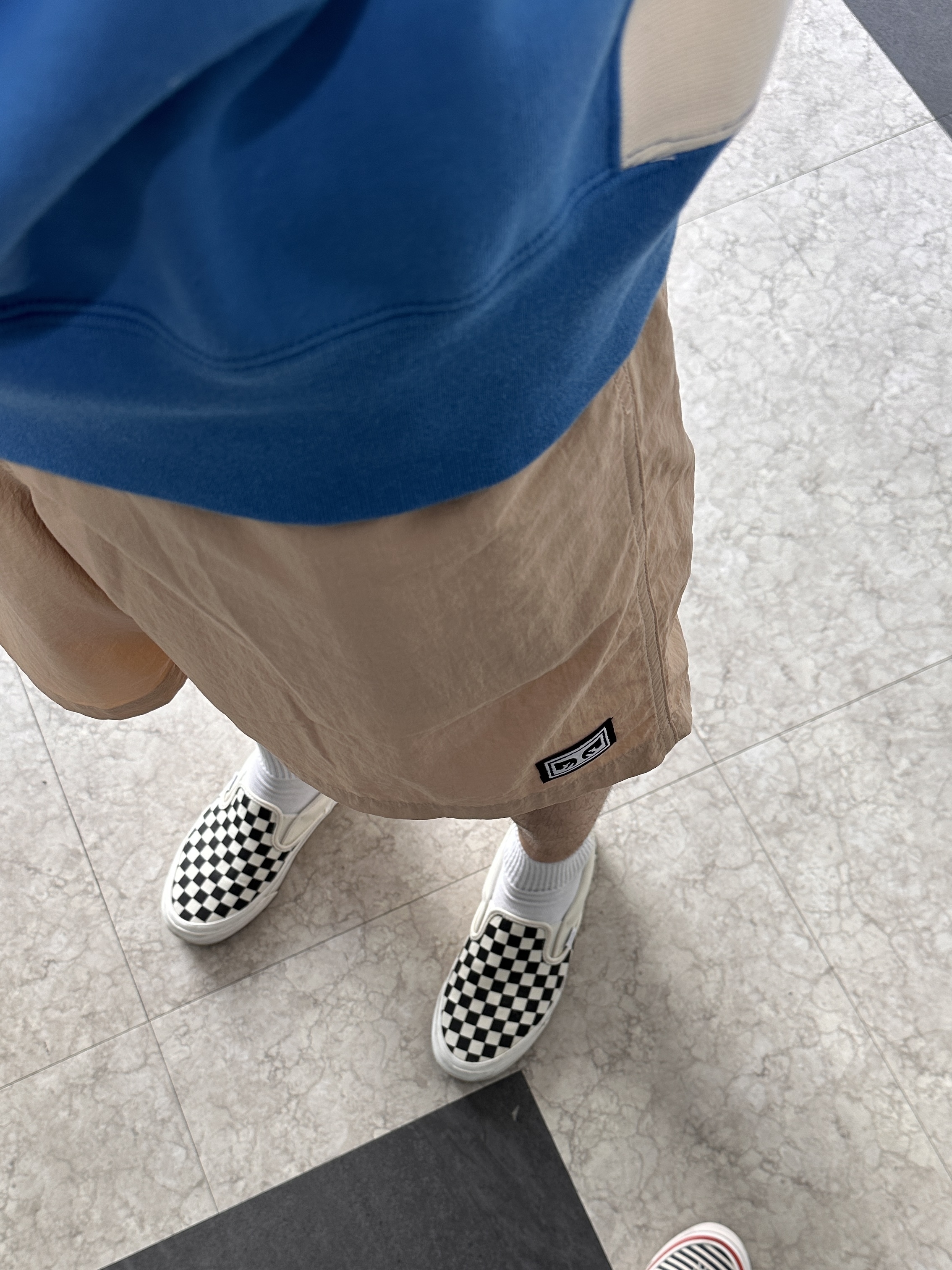 Vans Classic Slip-On Platform Checkerboard 착용 스타일 - 1