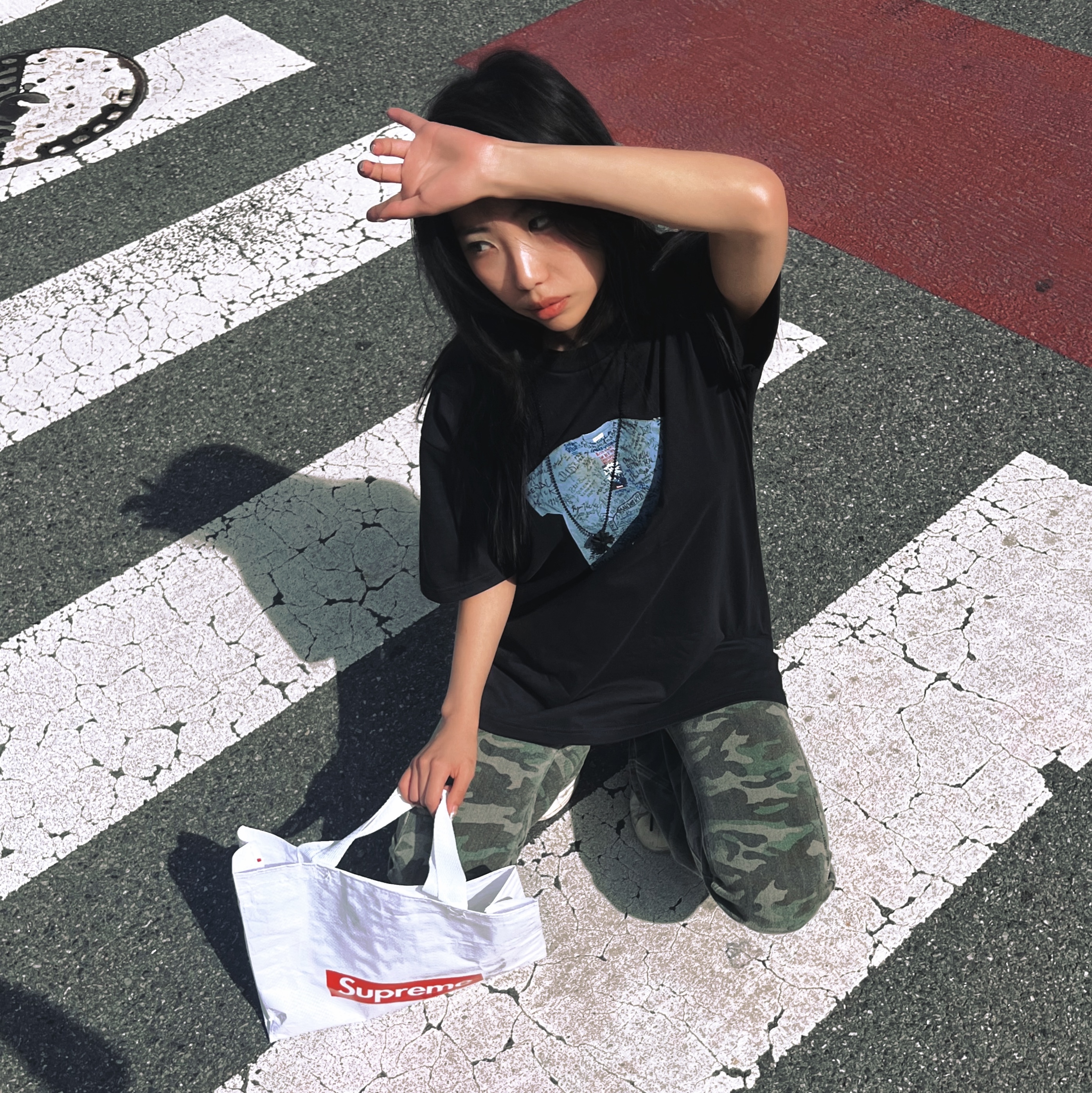 Supreme First T-Shirt Black - 24SS 착용 스타일 - 2
