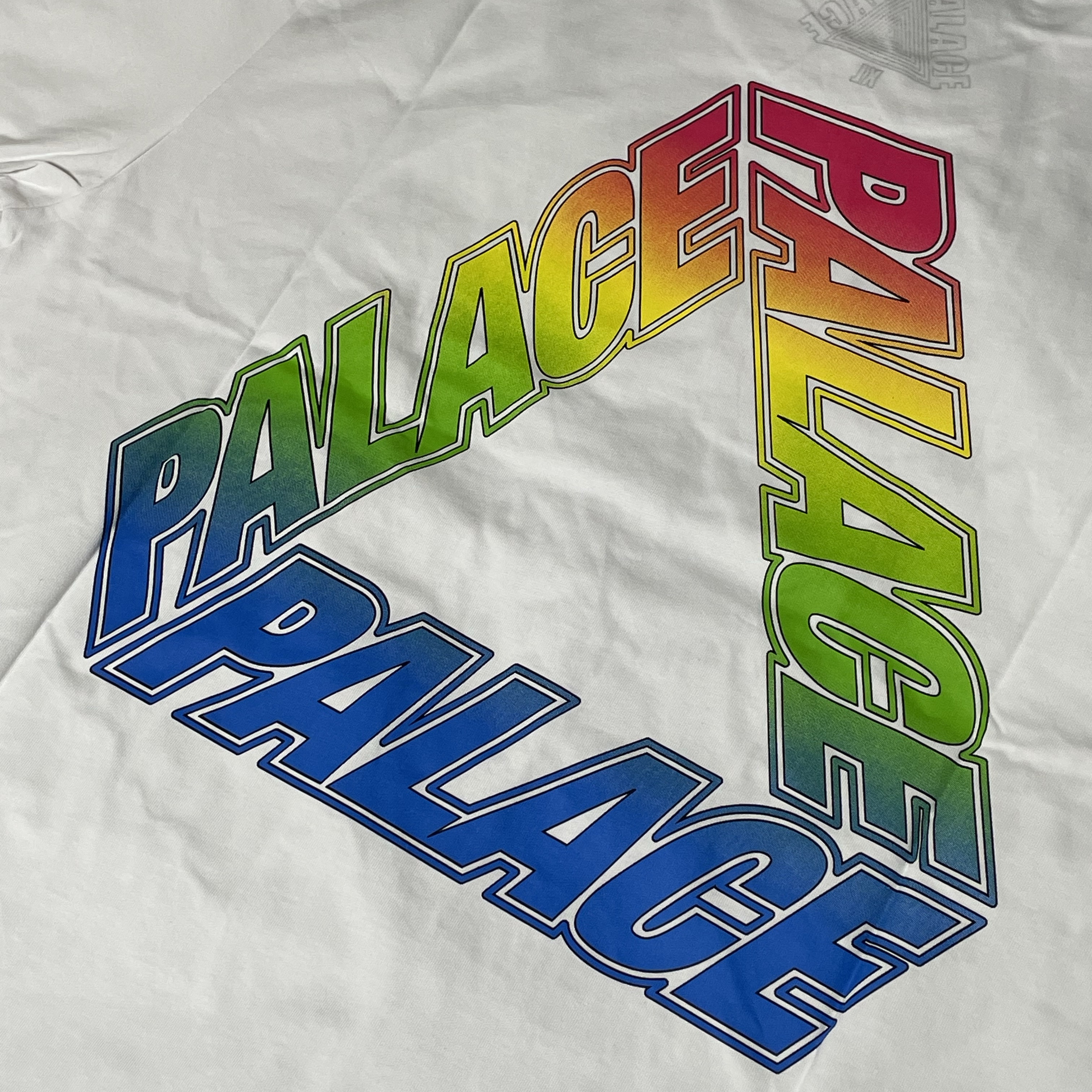 Palace Spectrum P3 T-Shirt White - 23SS 착용 스타일