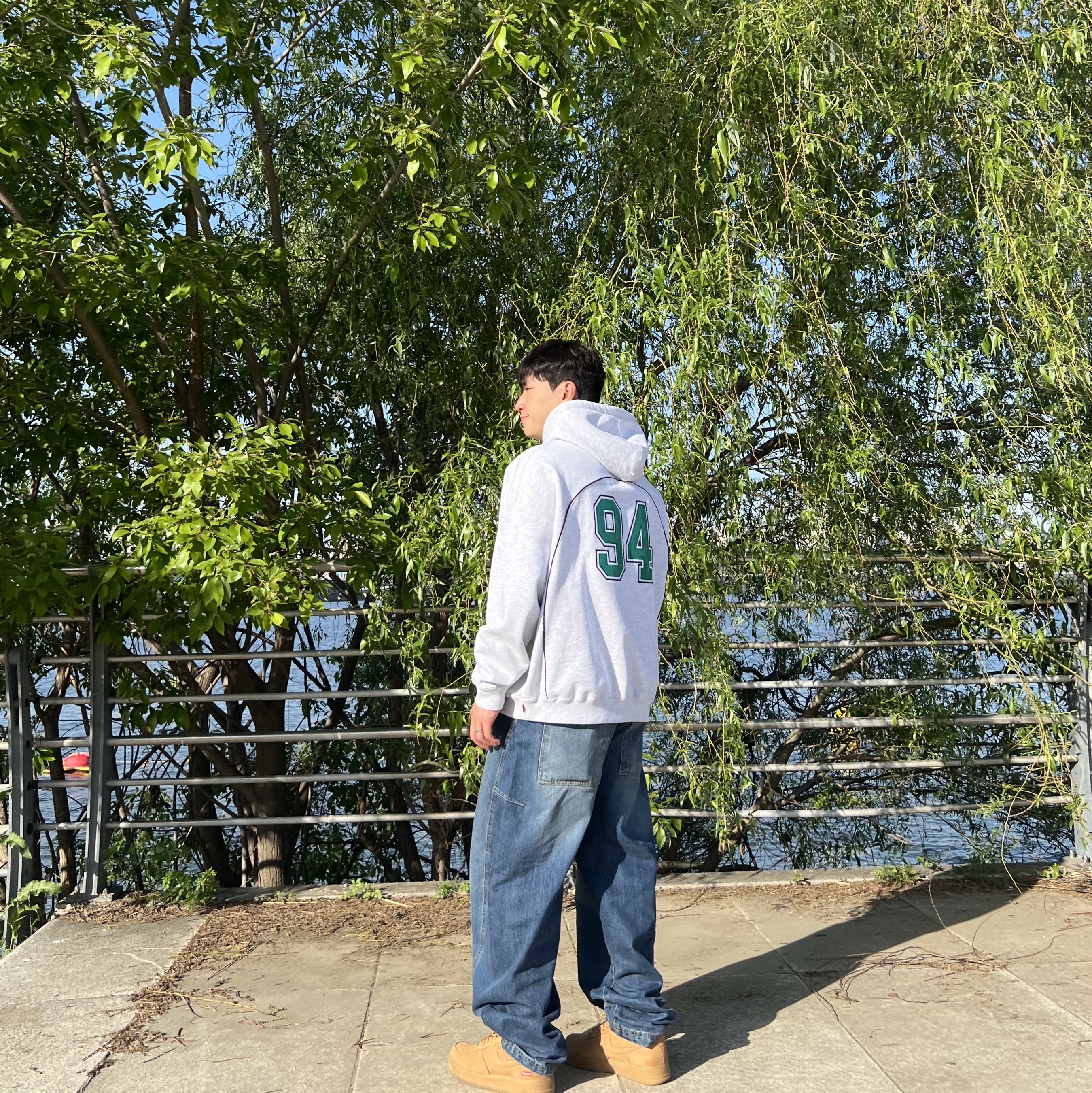 Supreme Boxy Piping Arc Hooded Sweatshirt Ash Grey - 23SS 착용 스타일