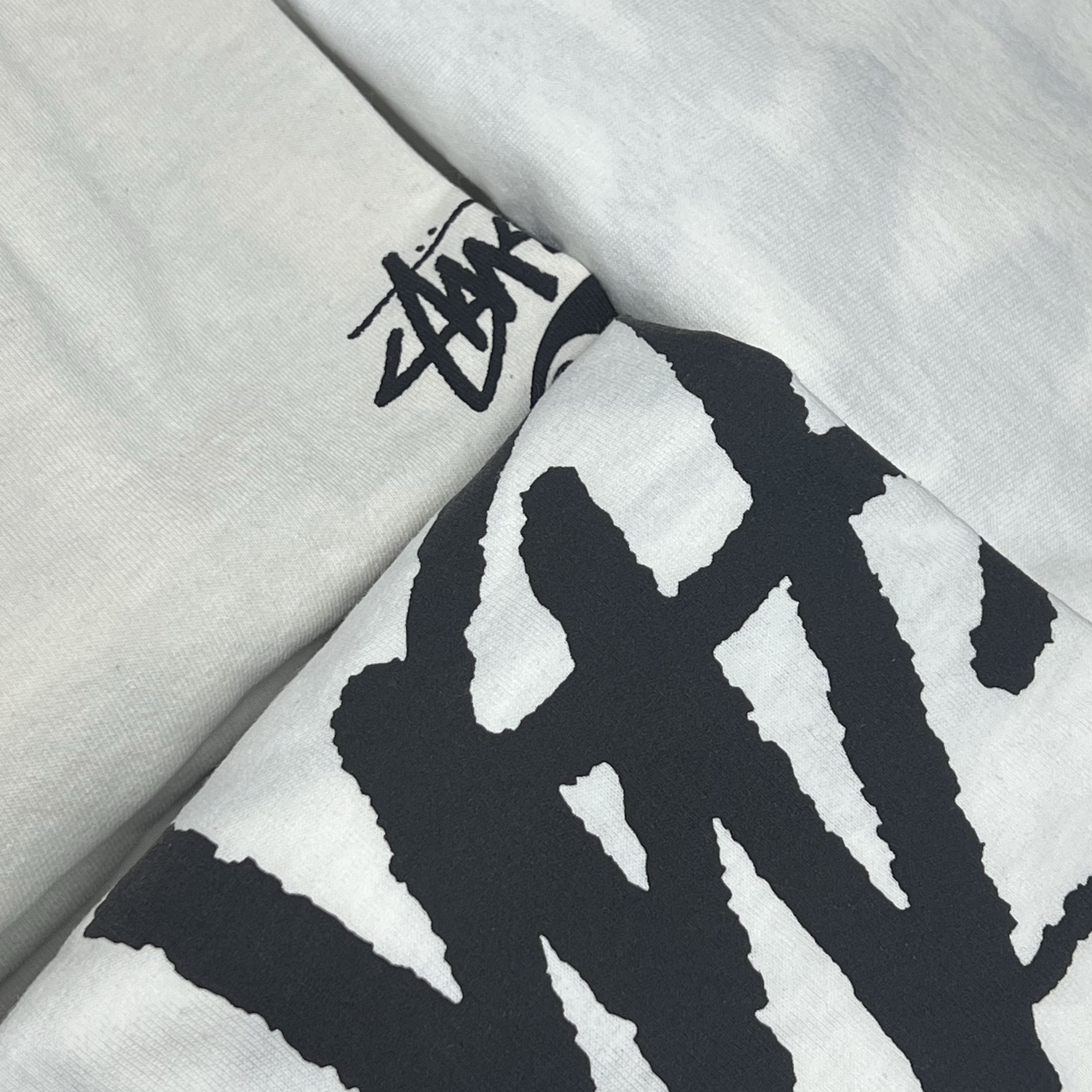 Stussy 8 Ball Pigment Dyed T-Shirt Natural, Stussy World Tour T-Shirt White 2024,2025 착용 스타일 - 1