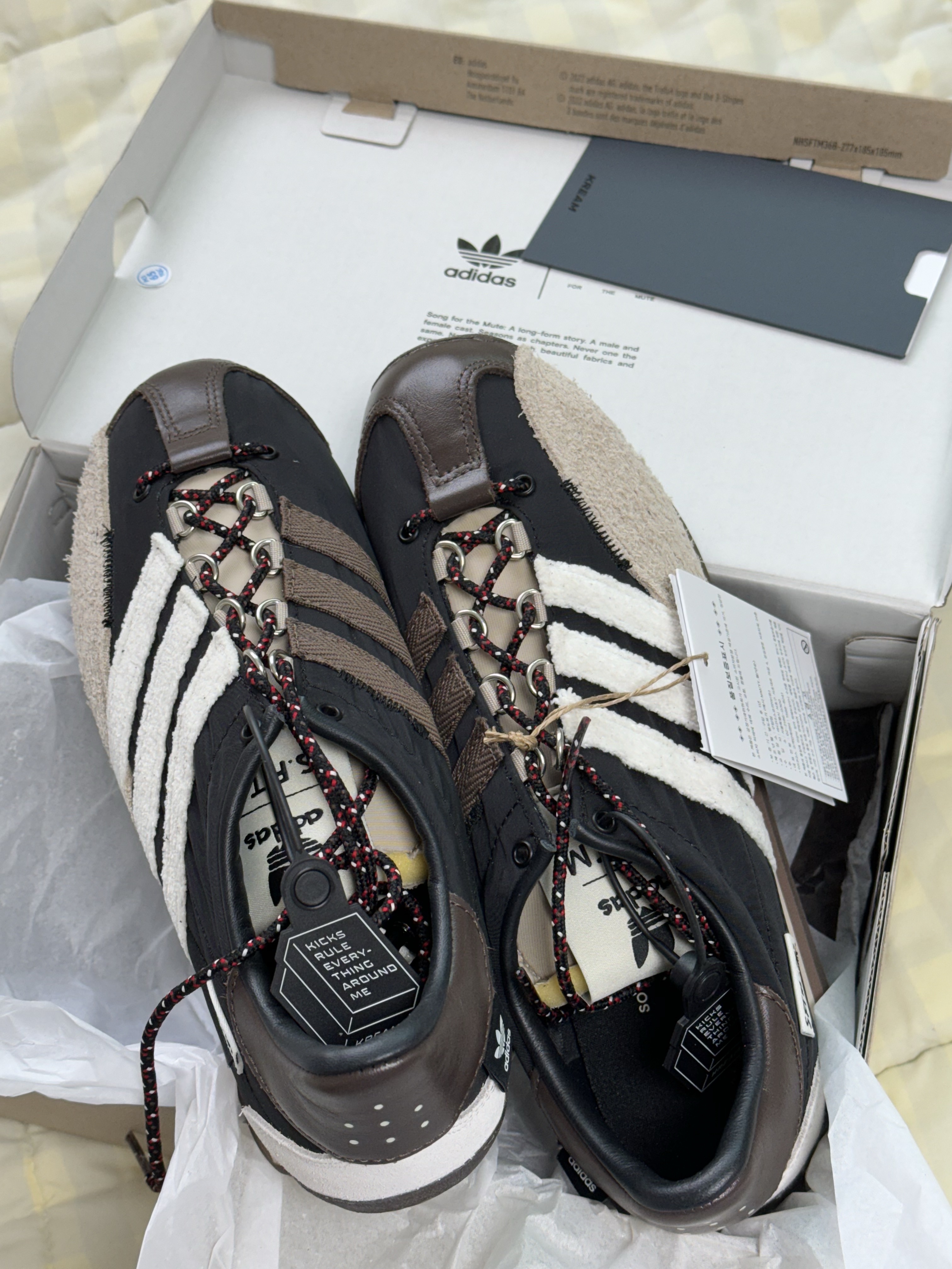 Adidas x Song for the Mute Country OG Core Black Core White, Mischief Rhombus Light Weight Backpack Greyish Blue - The Hyundai Seoul Exclusive 착용 스타일 - 3