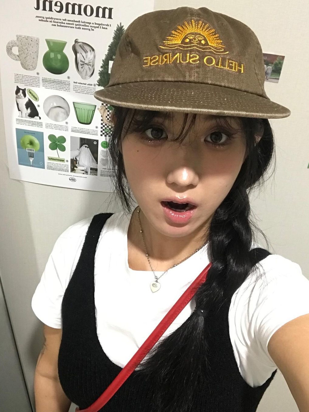 Hello Sunrise Washed OG Logo Ball Cap Camel Brown 착용 스타일