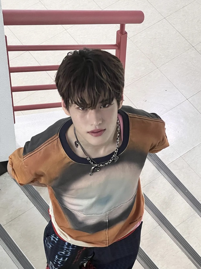 Eckhaus Latta Lapped Tee Caps, Eckhaus Latta Lapped Long Sleeve Inky 착용 스타일 - 7
