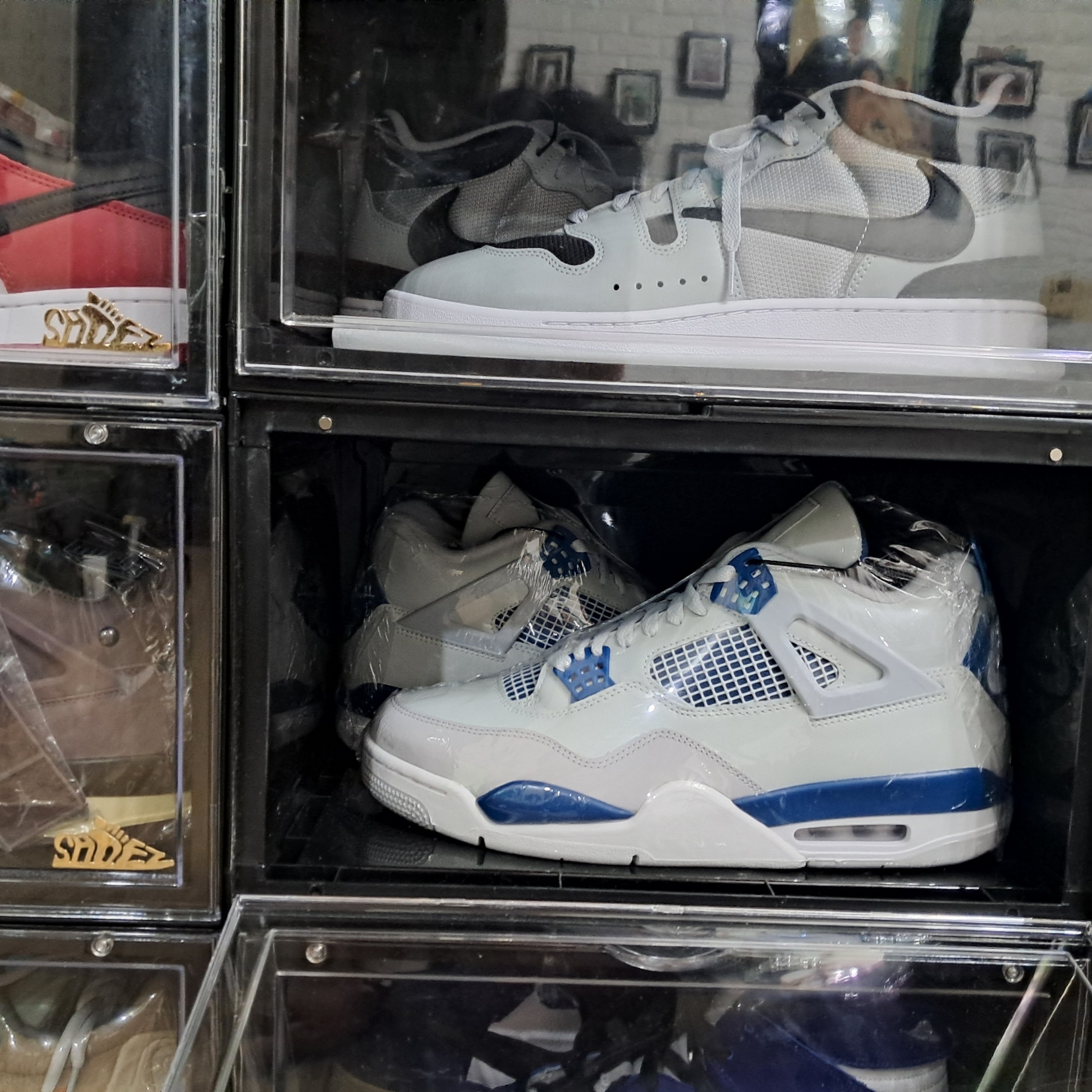 Jordan 4 Retro Industrial Blue 착용 스타일