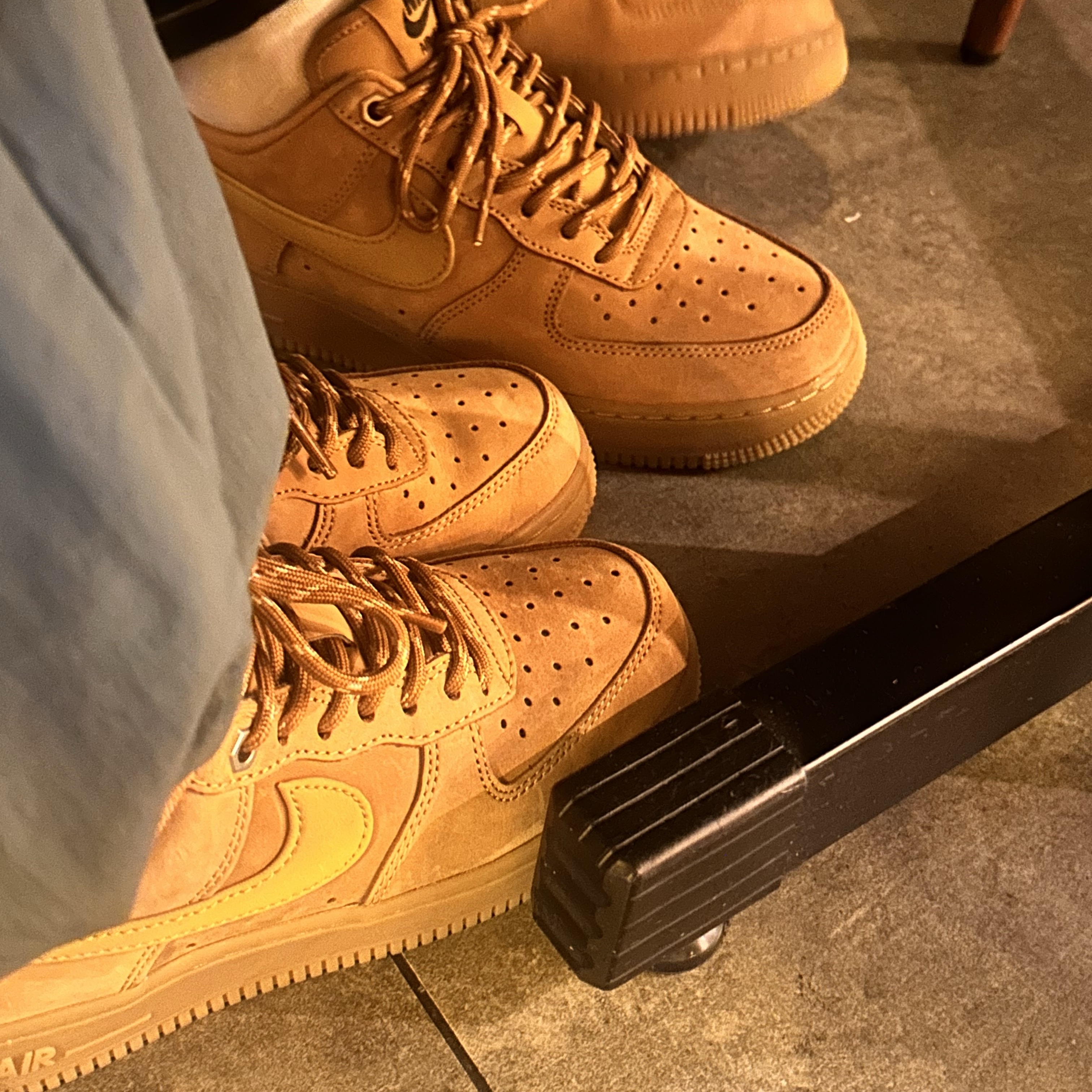 (W) Nike Air Force 1 '07 WB Flax Wheat 착용 스타일