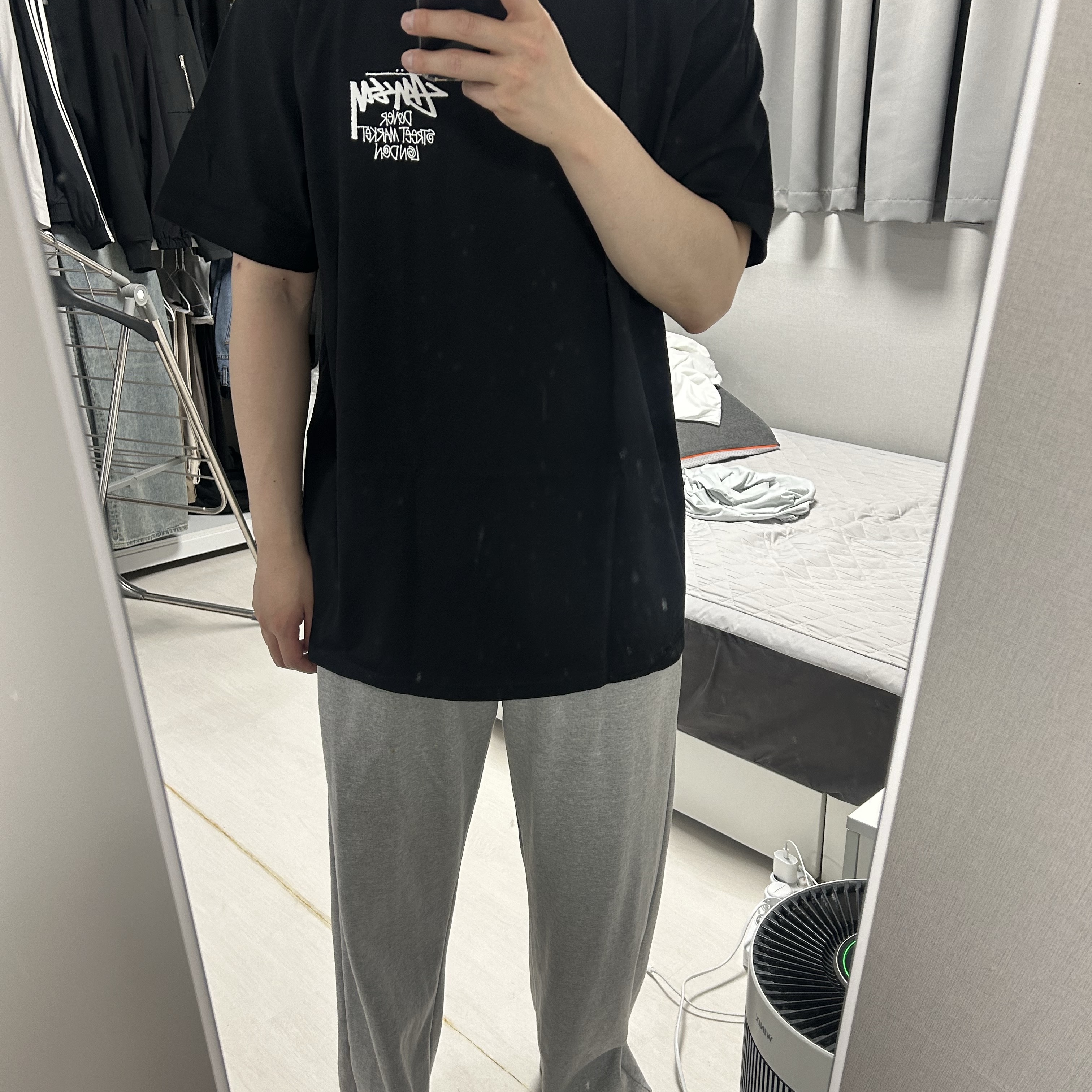 Stussy Stock DSM London T-Shirt Black 2024 착용 스타일