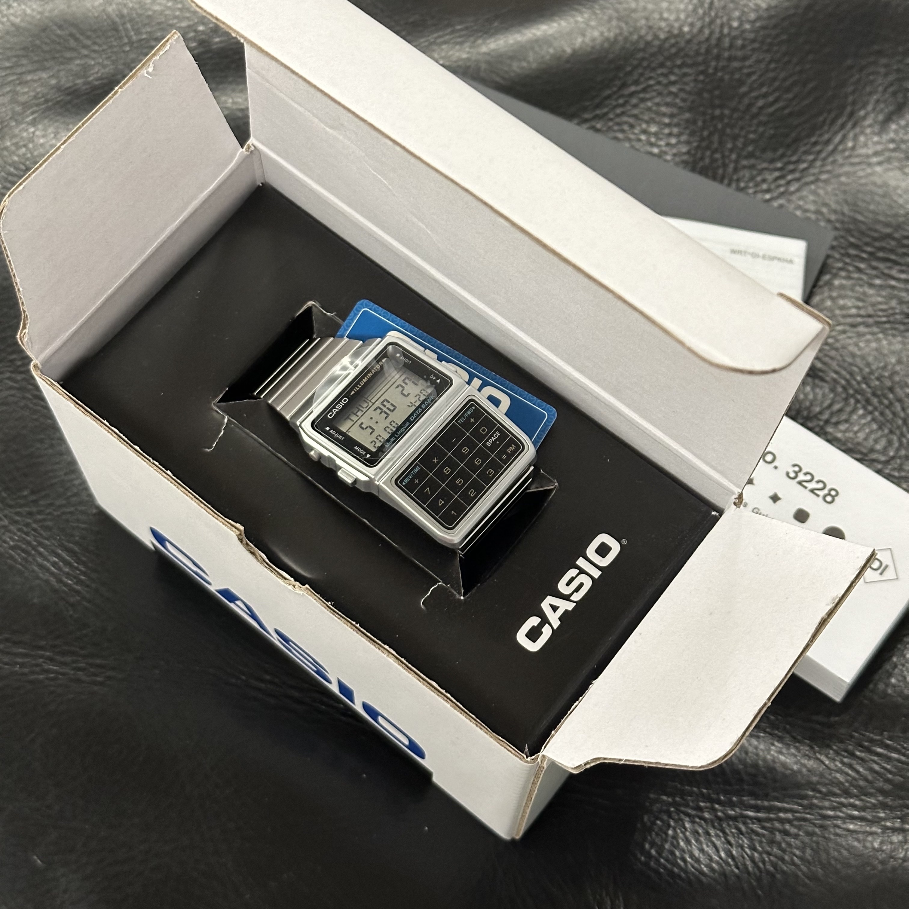 Casio DBC-611-1DF 착용 스타일