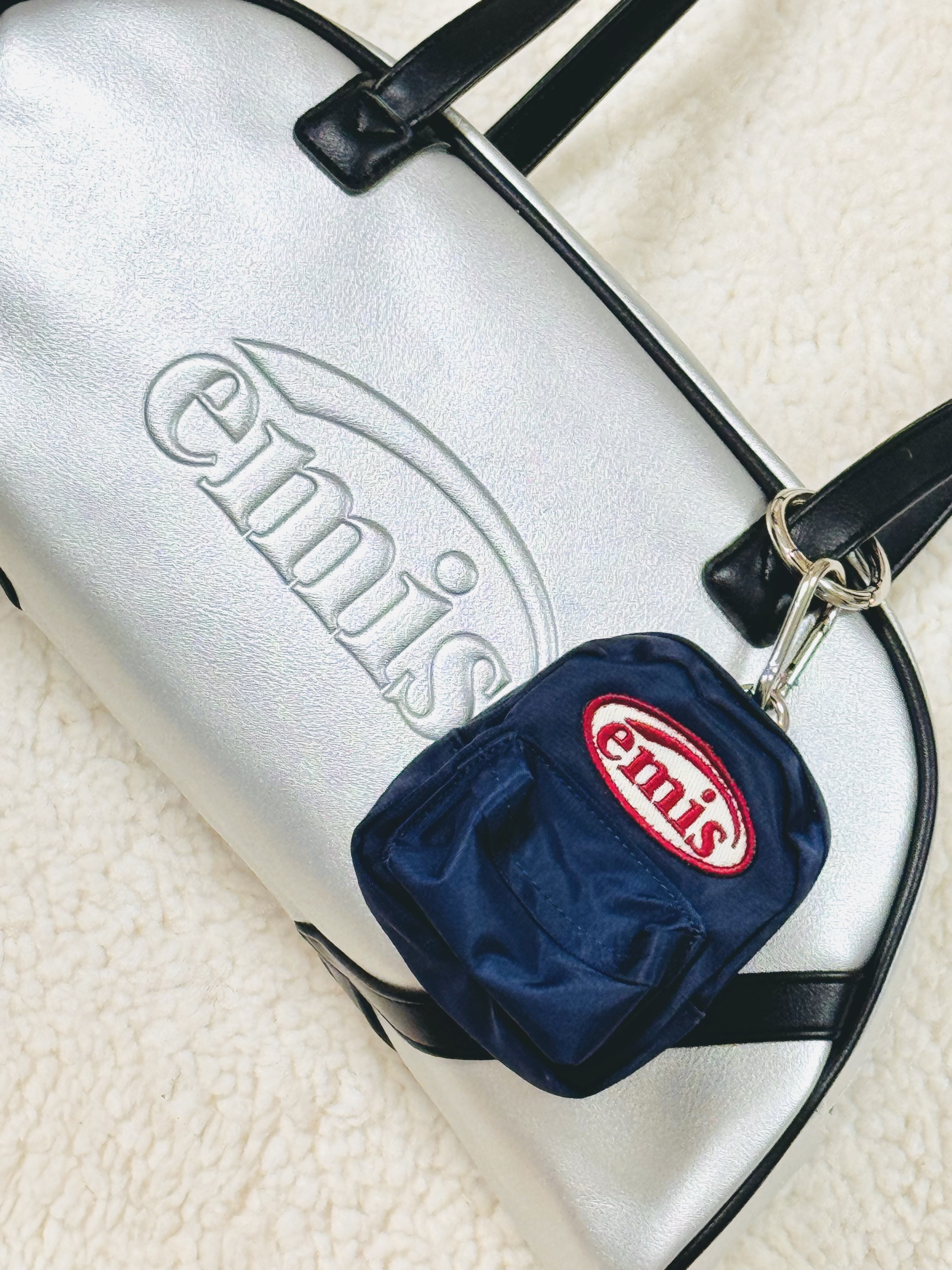 Emis Wide Vintage Tote Bag Silver, Emis Beige Trimming Ball Cap Cream 착용 스타일 - 8