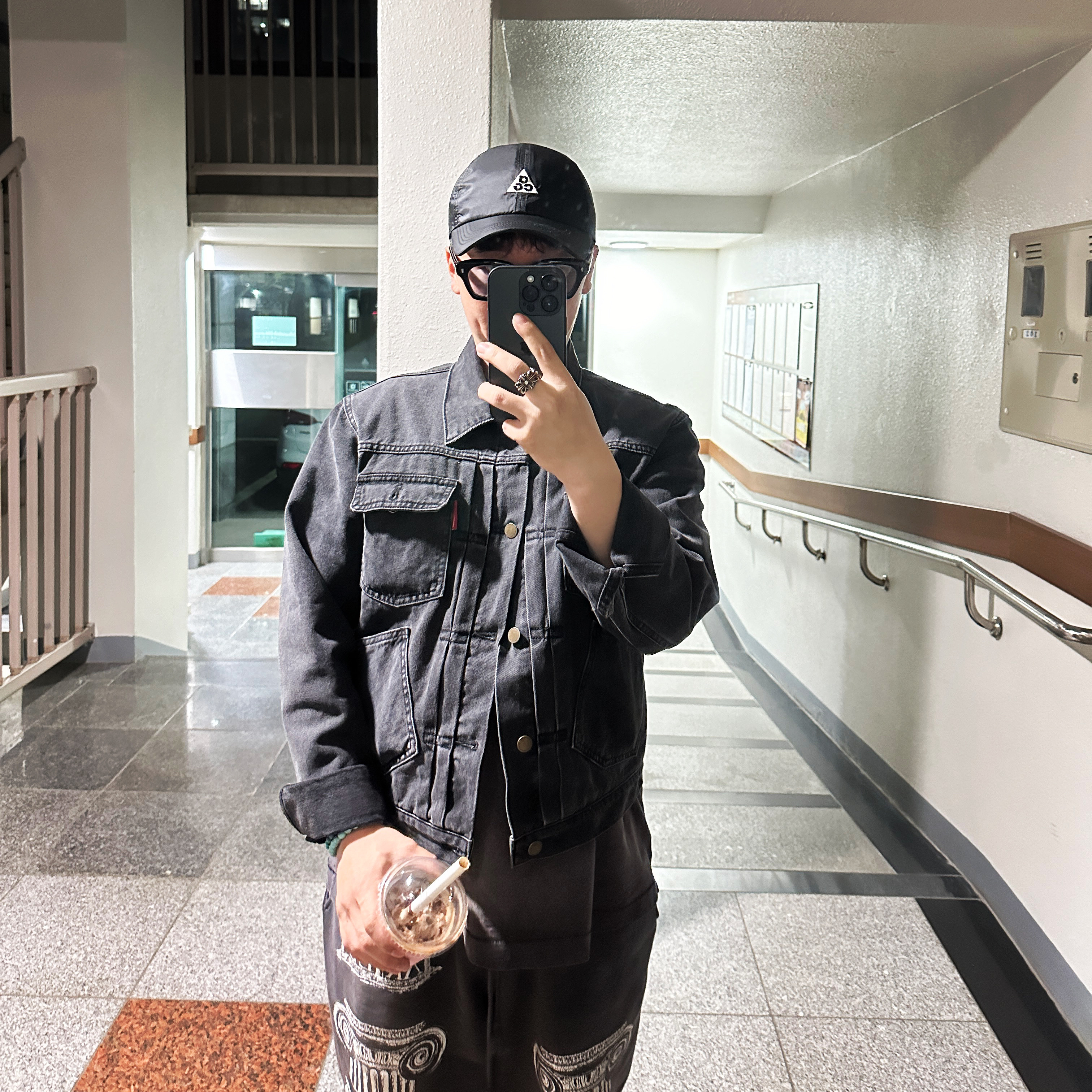 Peaceminusone Denim Jacket #2 Black, Nike ACG Trail Cap Black 착용 스타일 - 1