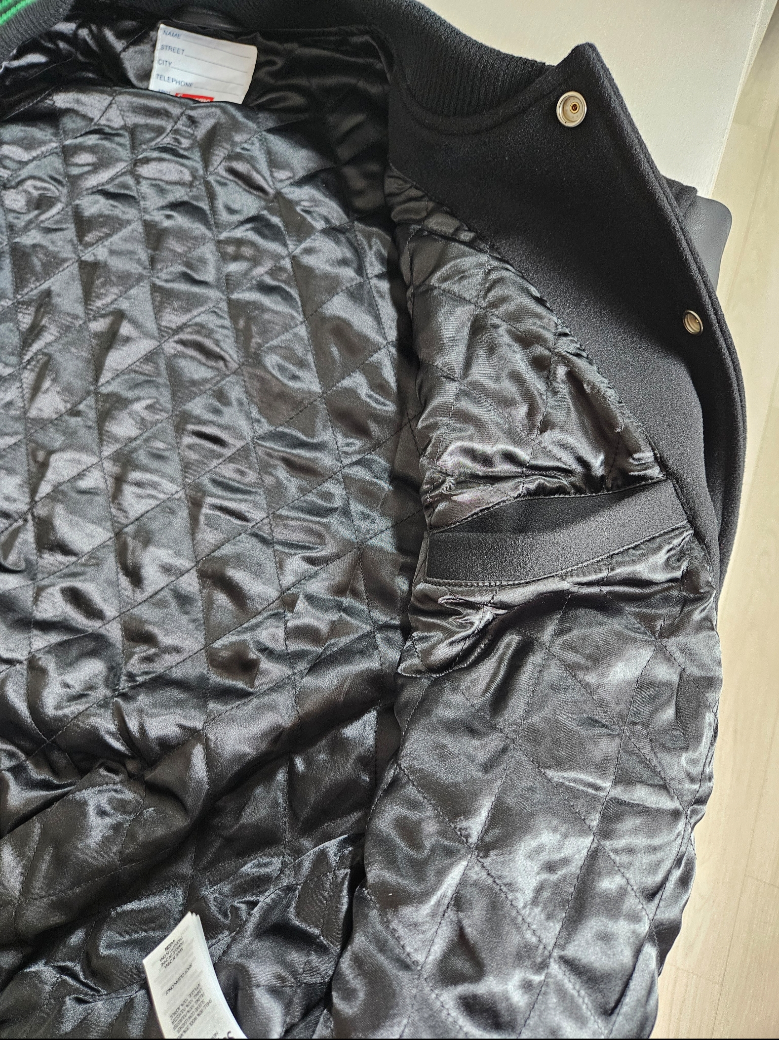 Supreme Wave Varsity Jacket Black - 24SS 착용 스타일 - 4