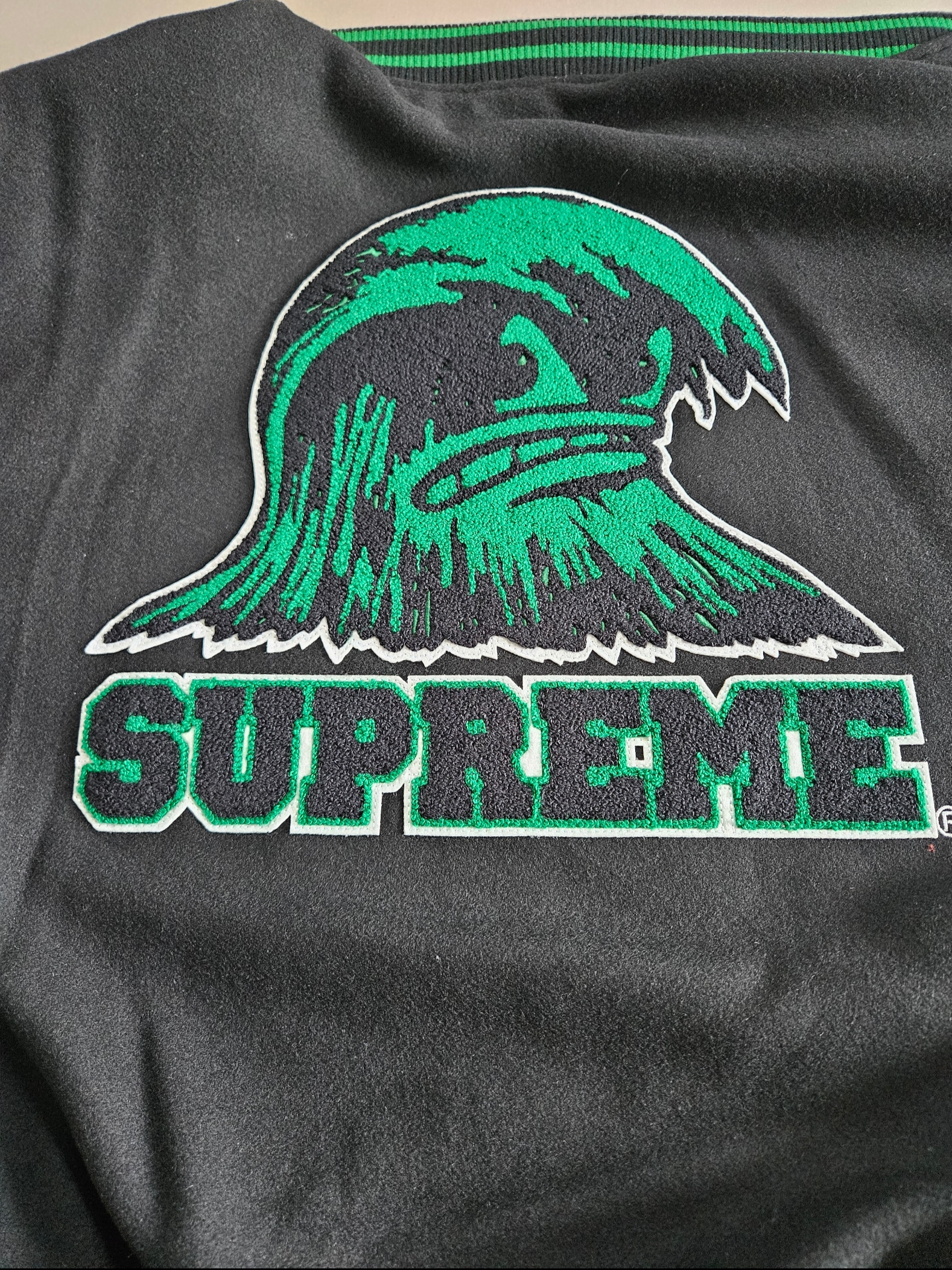 Supreme Wave Varsity Jacket Black - 24SS 착용 스타일 - 1