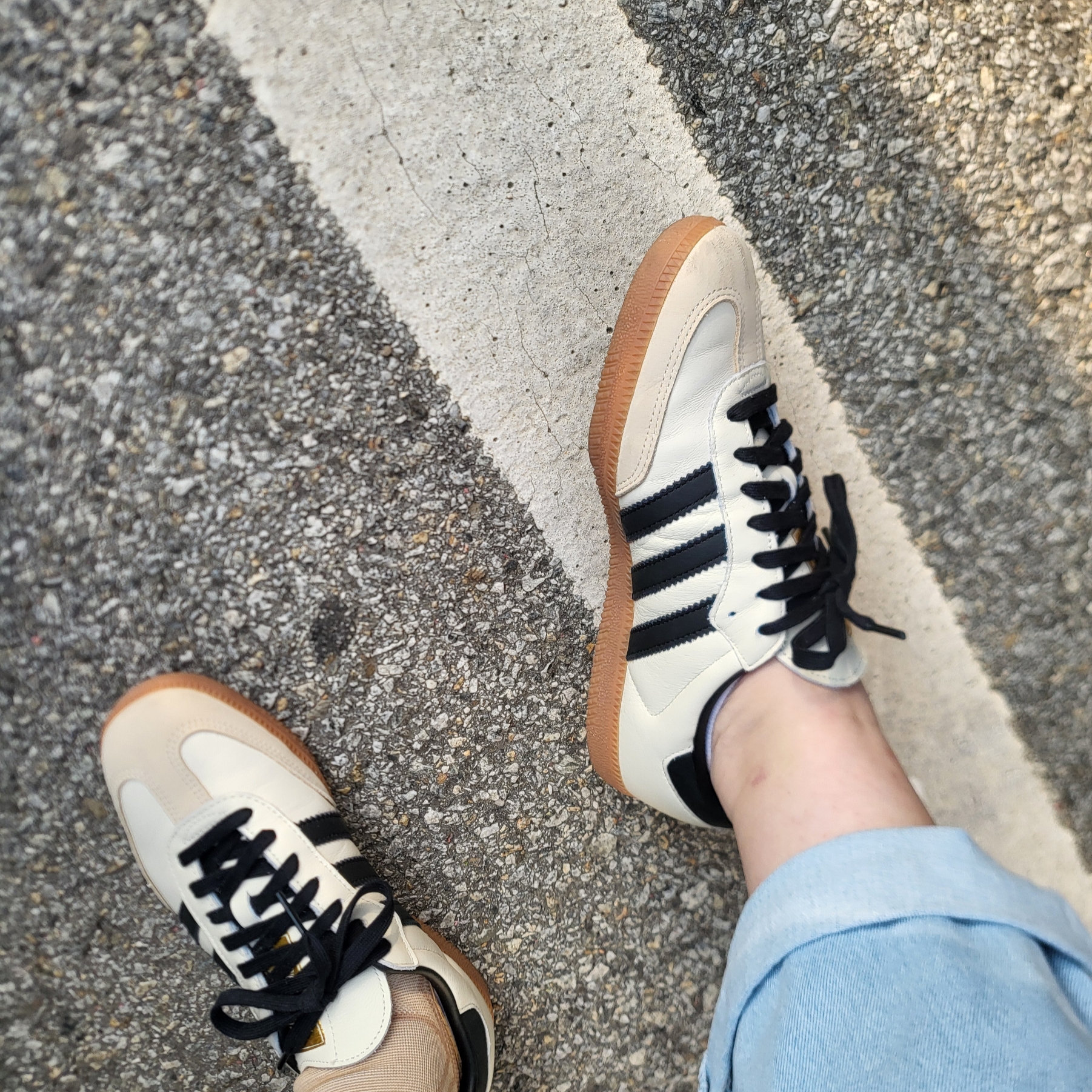 (W) Adidas Samba OG Cream White Core Black 착용 스타일
