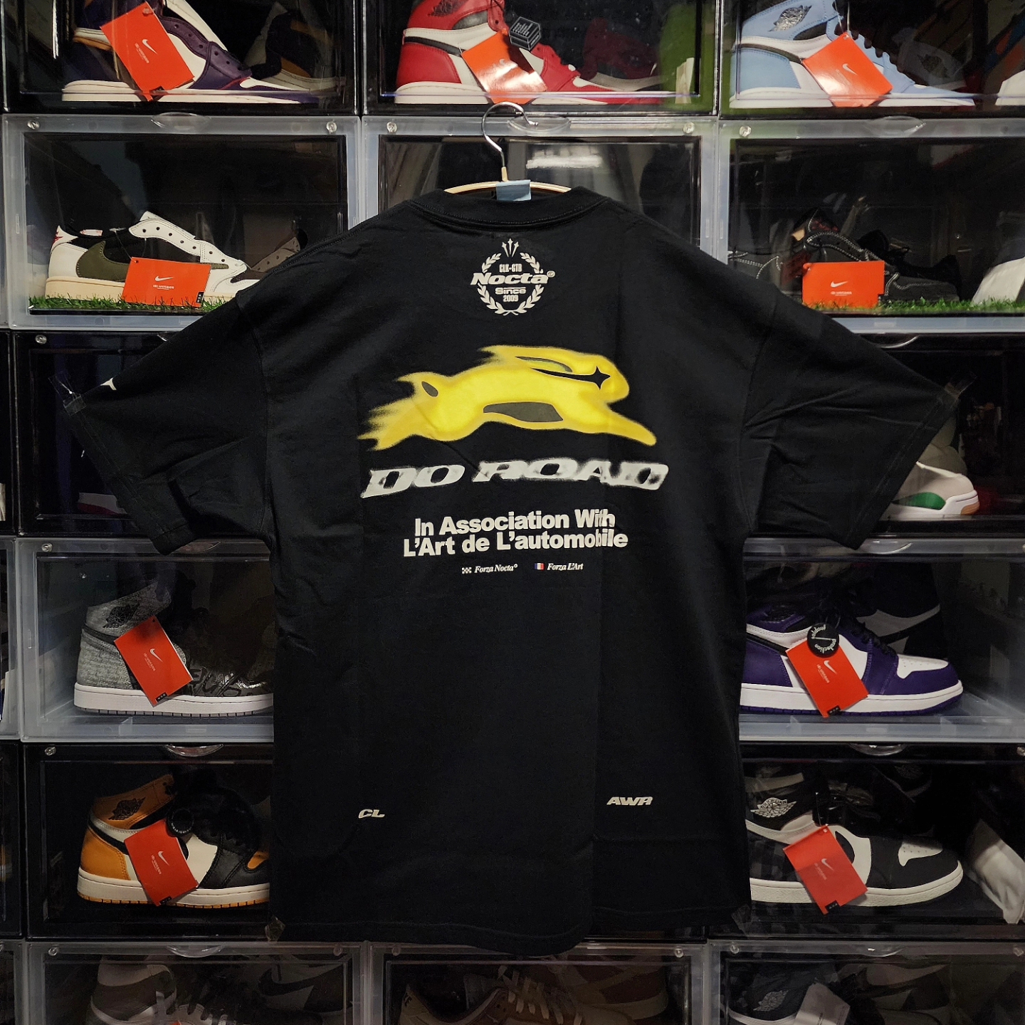 Nike x Drake Nocta x Kar L'Art De L'Automobile Burrow T-Shirt Black (FD2205-010) 착용 스타일 - 1