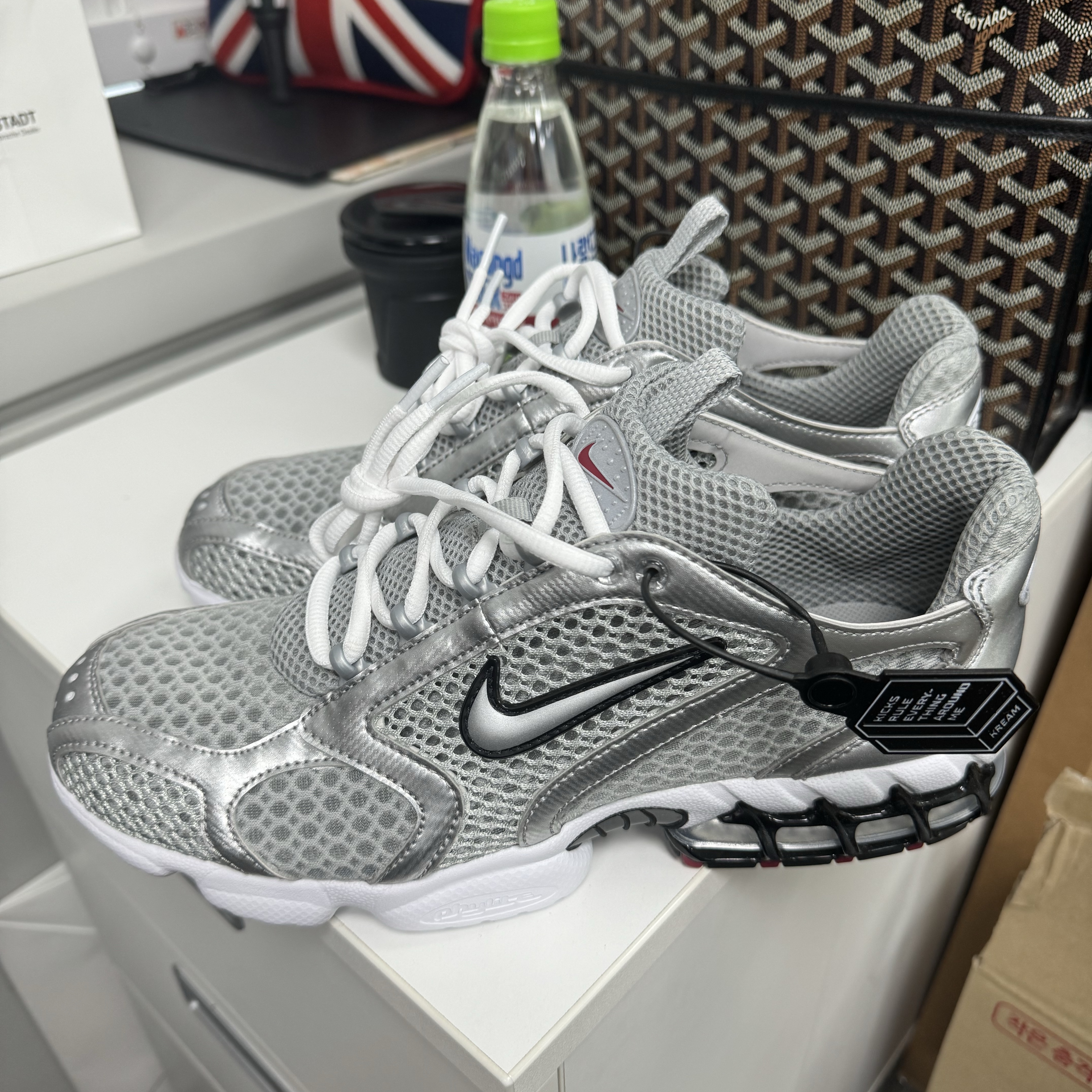 Nike Air Zoom Spiridon Cage 2 Metallic Silver 착용 스타일