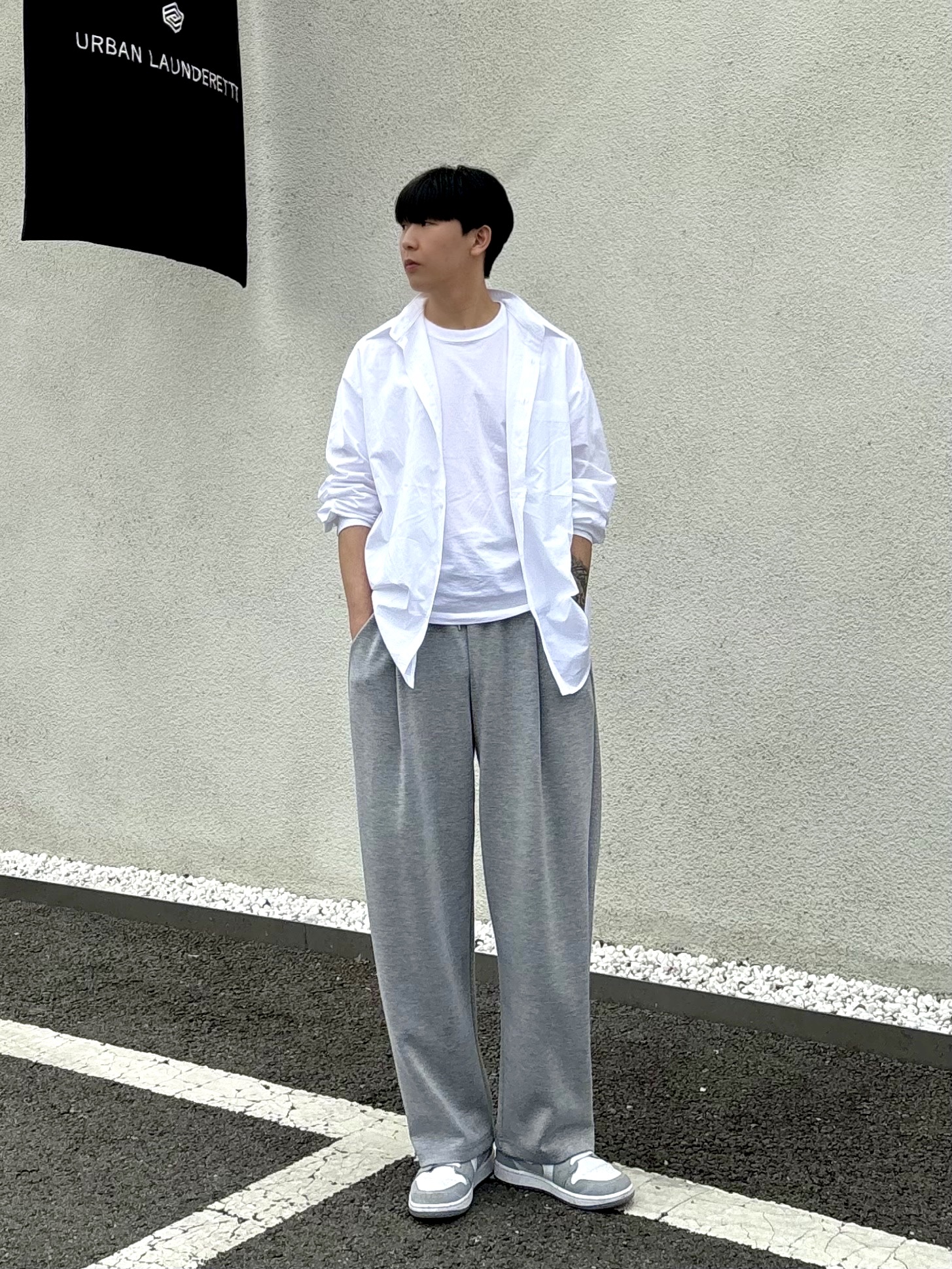 (W) Jordan 1 Low White Wolf Grey 착용 스타일 - 3