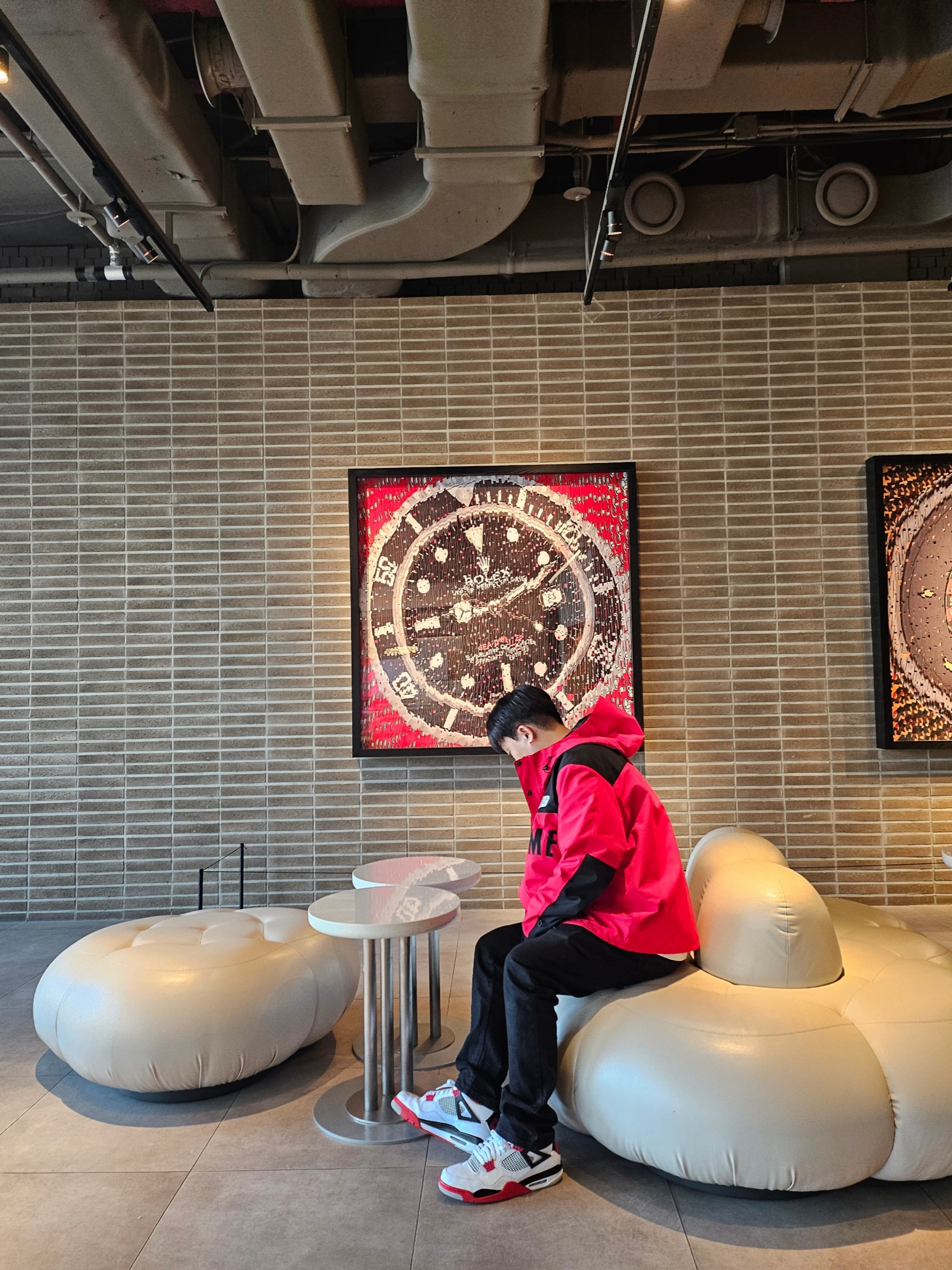 Supreme x The North Face Arc Logo Mountain Parka Red - 19SS, Jordan 4 Retro OG Fire Red 2020 착용 스타일 - 3