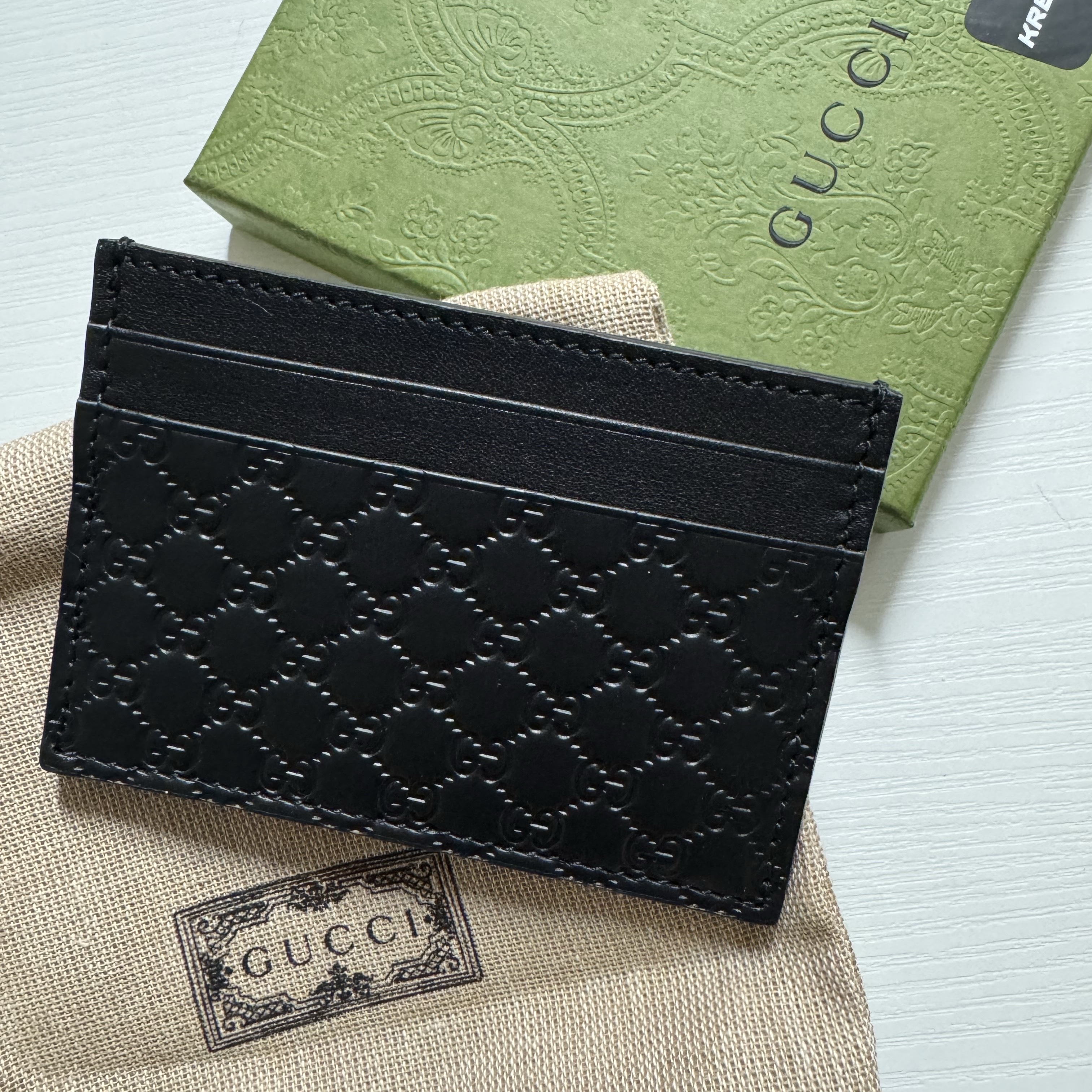Gucci Micro GG Ssima Card Case Black 착용 스타일