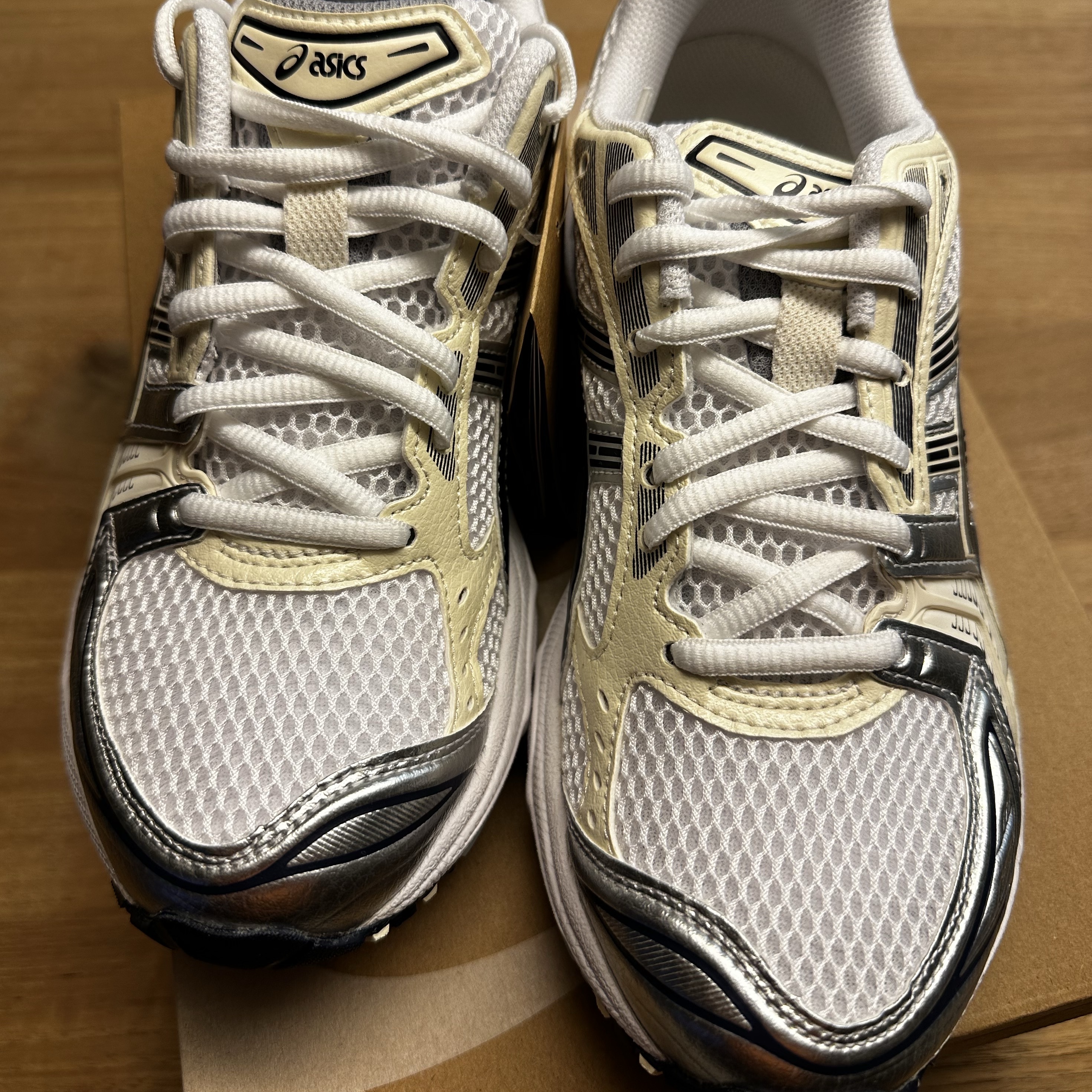 (W) Asics Gel-Kayano 14 White Midnight 착용 스타일 - 2