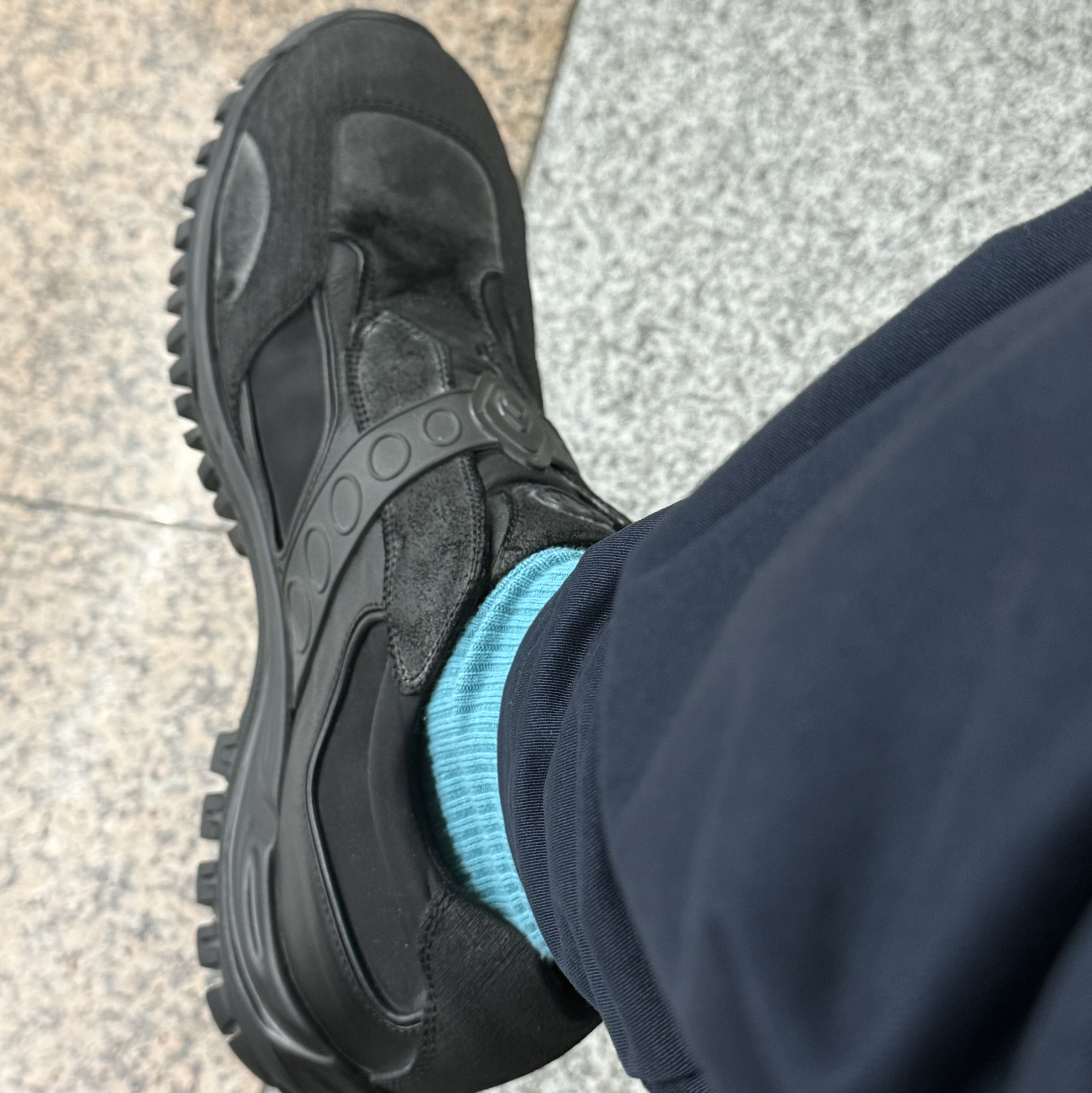 Kiko Kostadinov Antharas Shoes Obsidian 착용 스타일