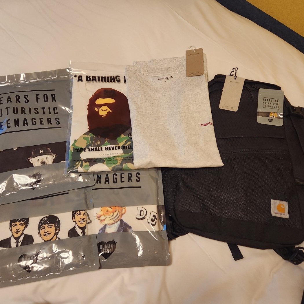 Human Made Graphic T-Shirt #16 Black, Human Made Beatles T-Shirt White 착용 스타일 - 1