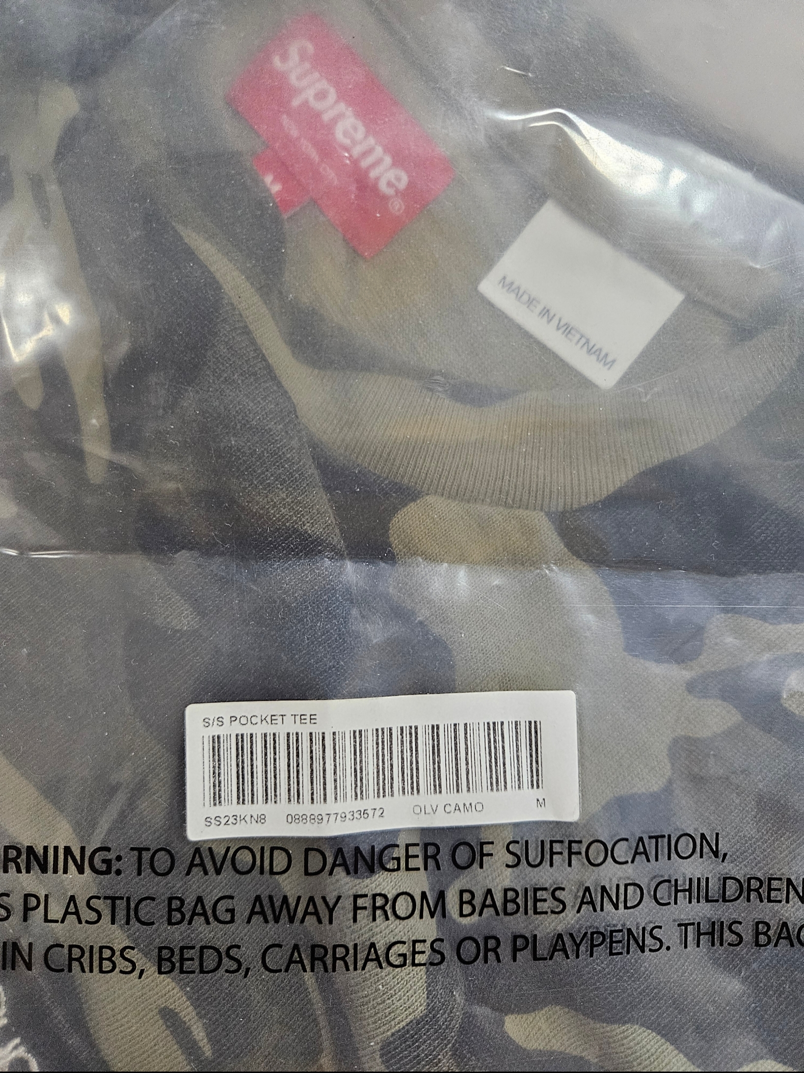 Supreme S/S Pocket T-Shirt Olive Camo - 23SS, Supreme Cargo Pants Olive Camo - 23SS 착용 스타일 - 10