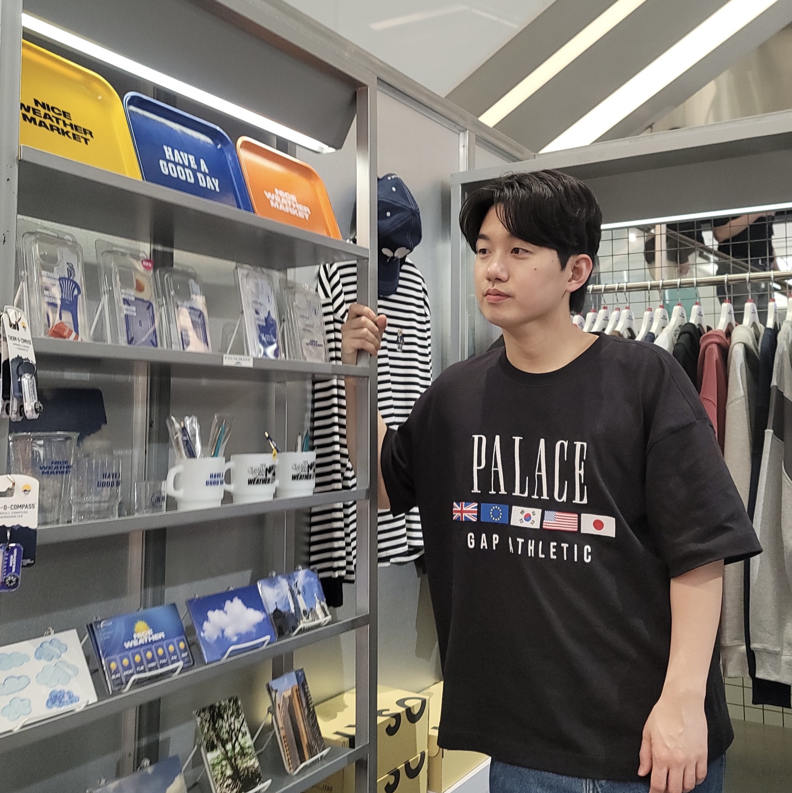 Palace x Gap Heavy Jersey T-Shirt Black - 24SS 착용 스타일 - 2
