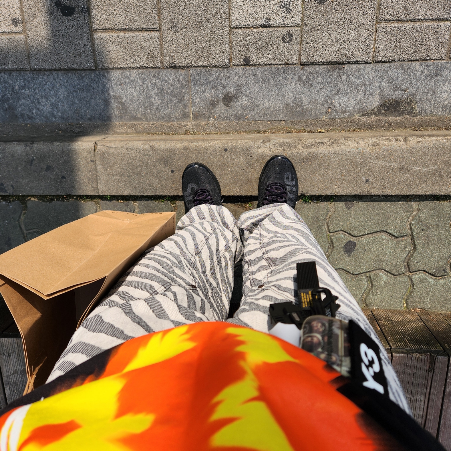 Nike x Supreme Air Max DN SP Black Galactic Jade, Supreme Double Knee Painter Pant Zebra - 24SS 착용 스타일