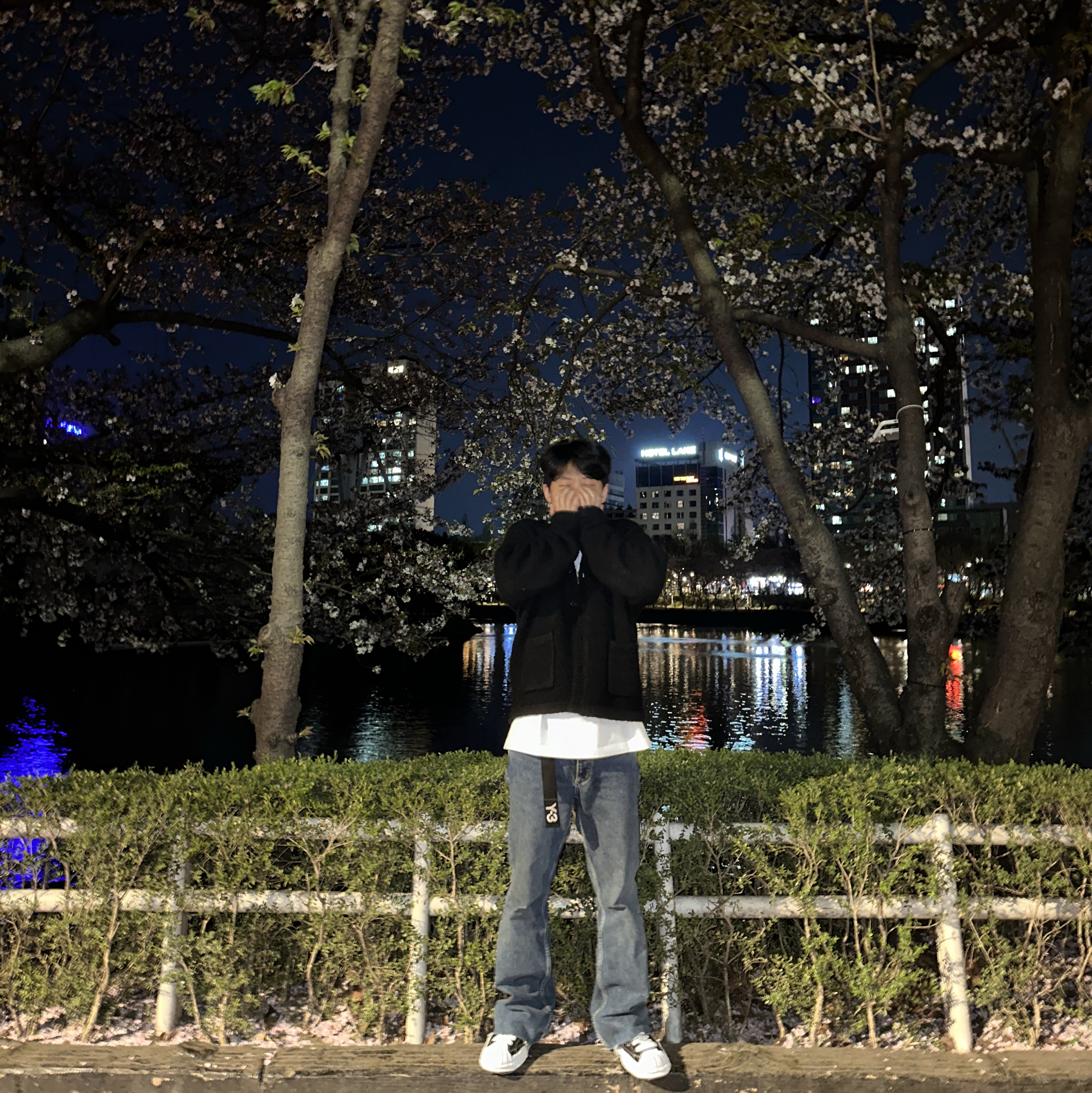 Wooyoungmi Back Logo Long Sleeve T-Shirt White - 24SS, Maison Mihara Yasuhiro Blakey OG Sole Canvas Low-top Sneakers Black White ์ฐฉ์ฉ ์คํ์ผ - 2