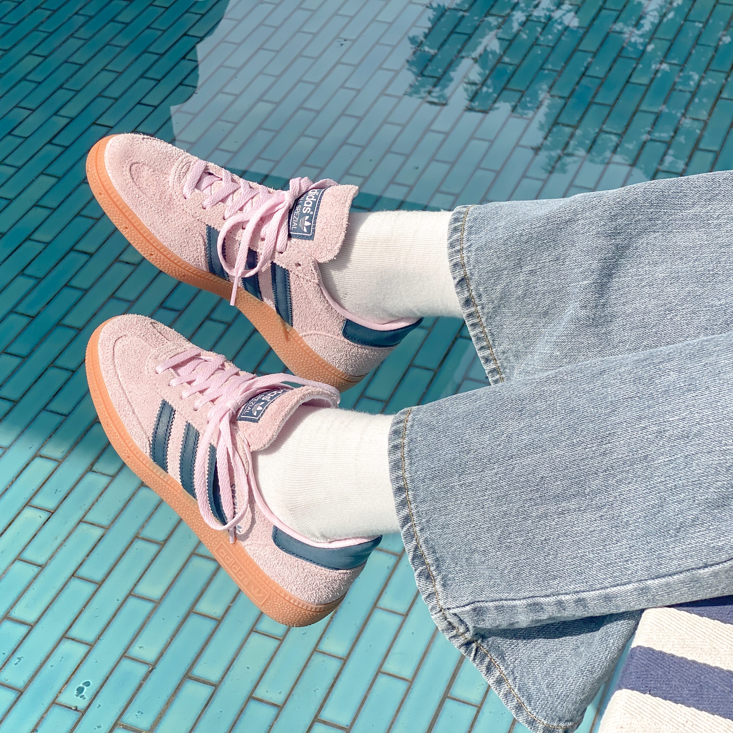 (W) Adidas Spezial Handball Clear Pink 착용 스타일