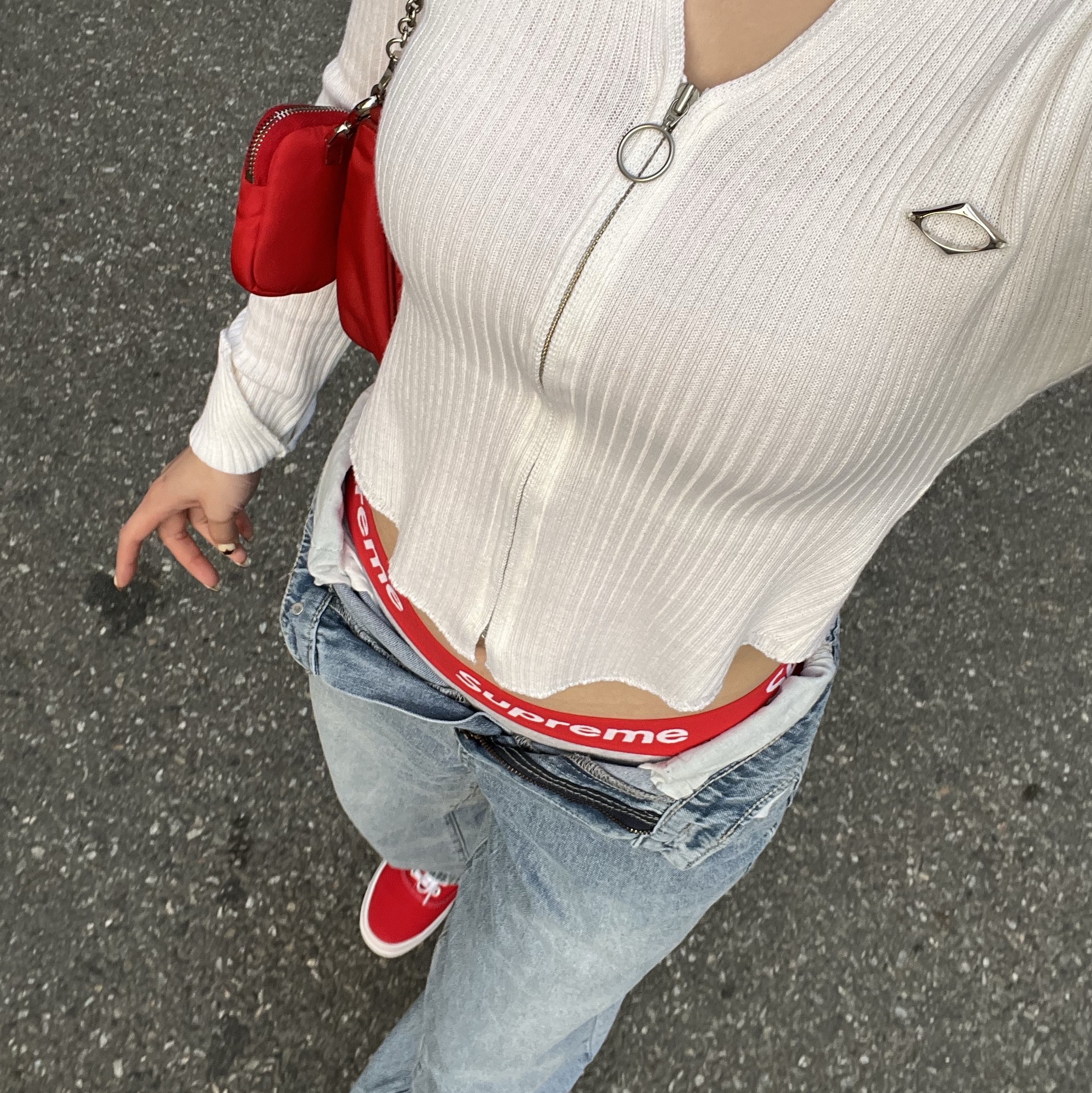 (W) Mischief Knitted Long Sleeve Shirt White, Supreme Hanes Boxer Briefs Heather Grey (2 Pack) 착용 스타일