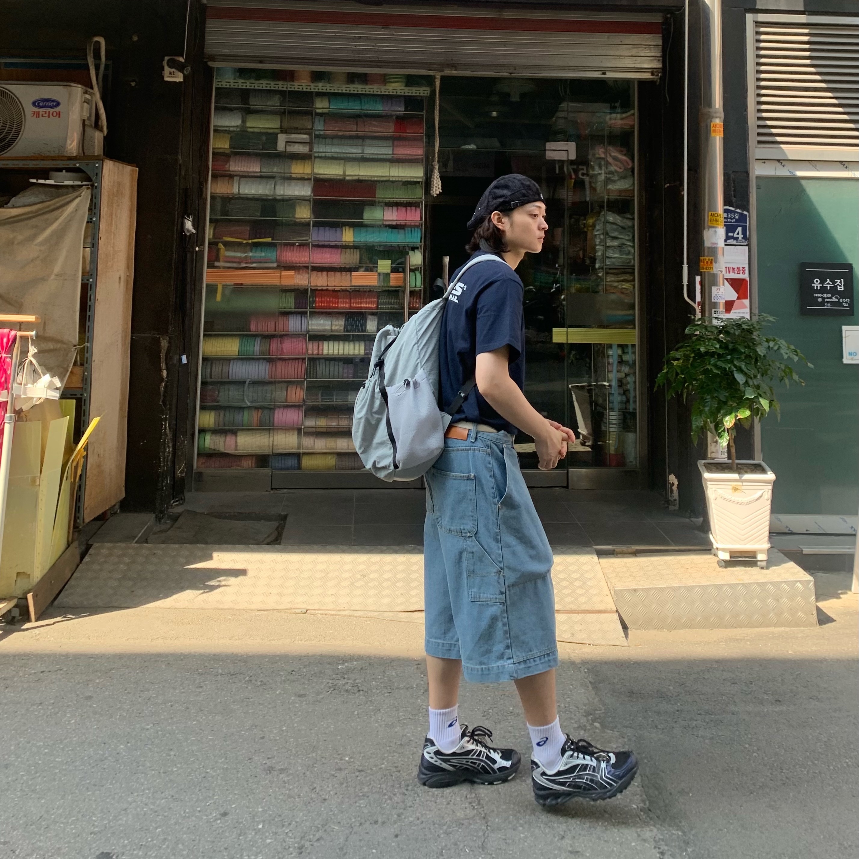Asics x Atmos x Undermycar Gel-Kayano 14 Black Pure Silver, Nos Couleurs Paisley Rivet Hunting Cap Black 착용 스타일 - 1