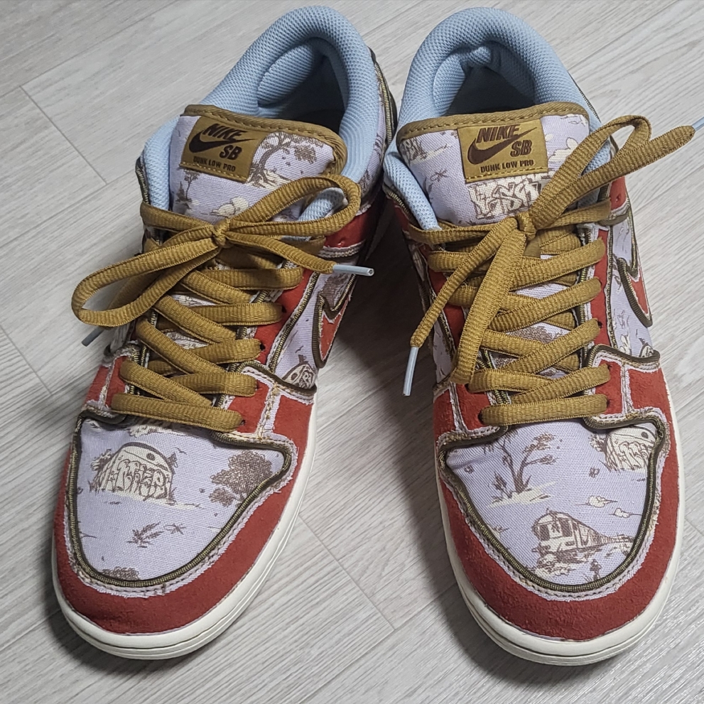 Nike SB Dunk Low Pro Premium Toile 착용 스타일