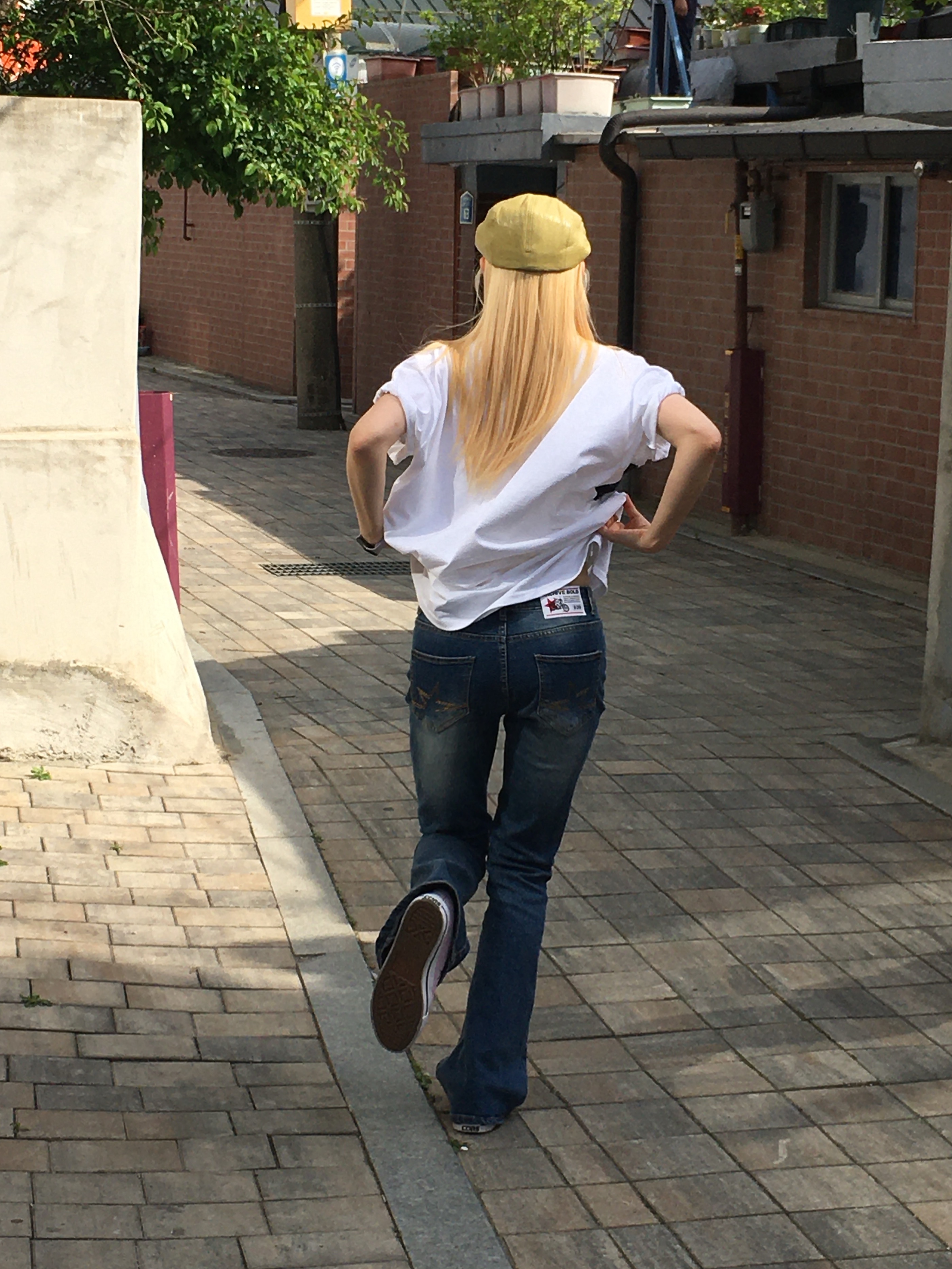 Stussy Doberman T-Shirt White 착용 스타일 - 3