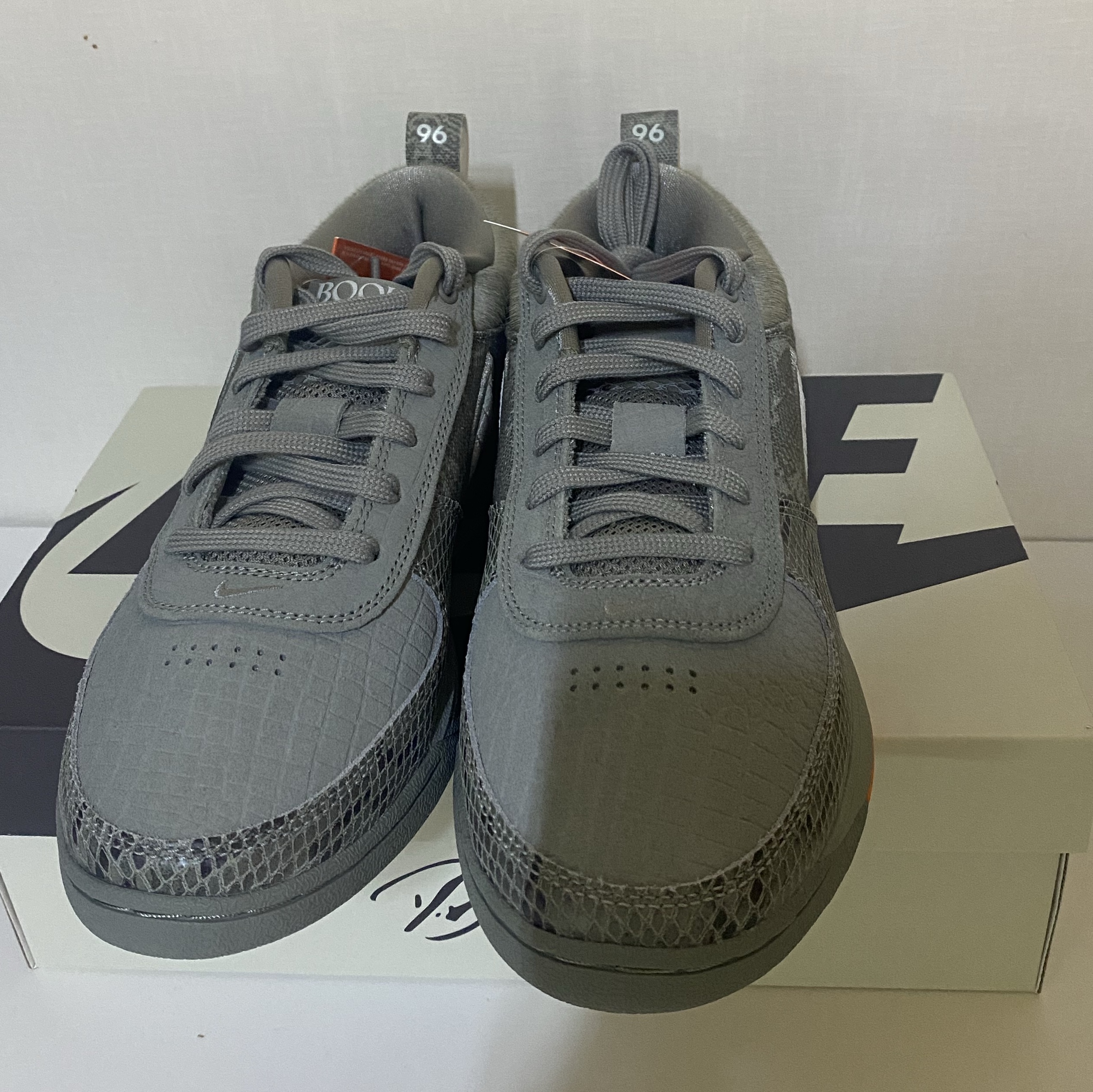 Nike Book 1 EP PRM Dark Stucco Clay Orange 착용 스타일 - 2