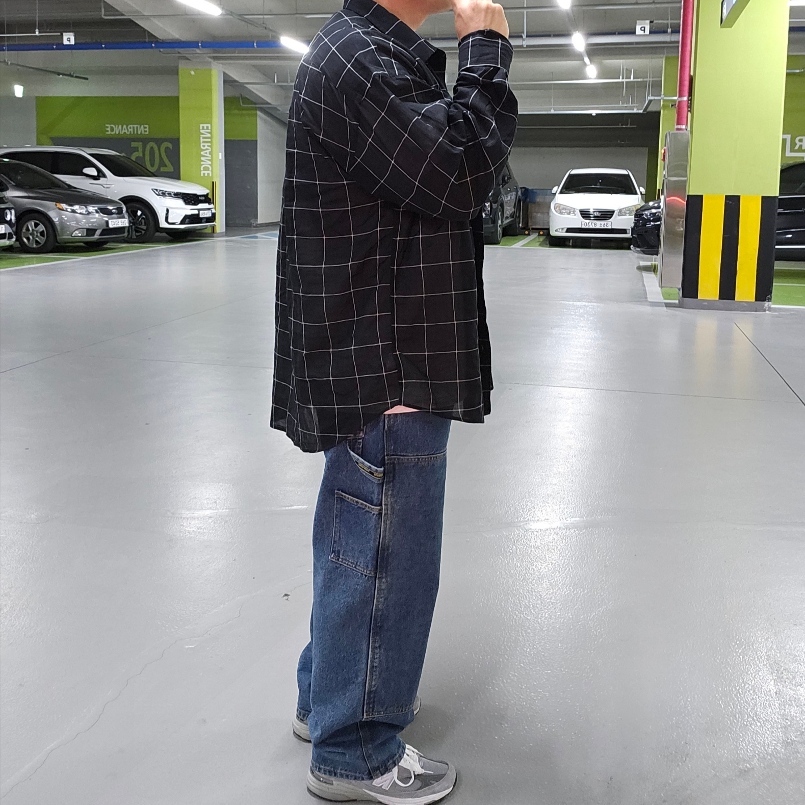 Stussy Lightweight Classic Shirt Black Windowpane, Supreme Double Knee Painter Pant Washed Indigo - 24SS 착용 스타일 - 2